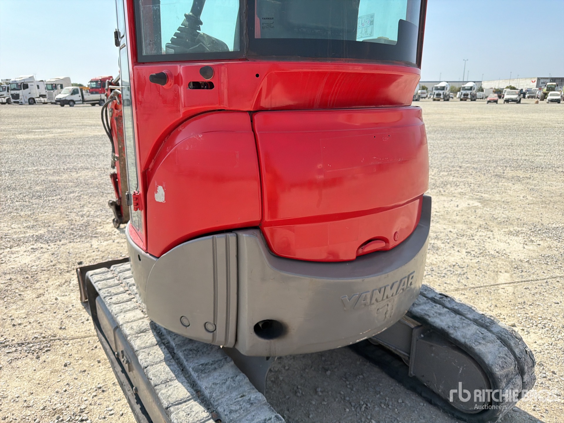 2013 Yanmar VIO25