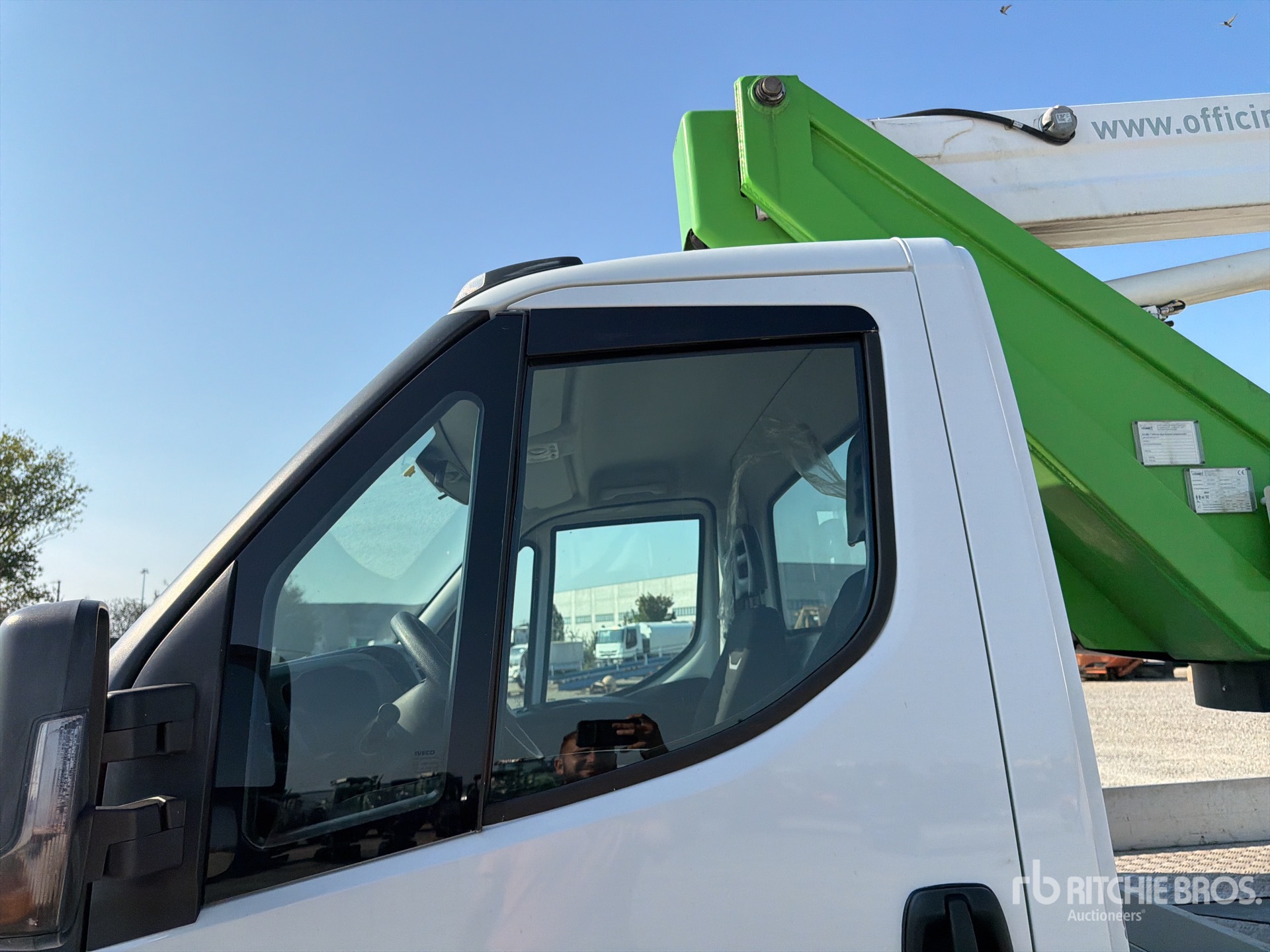 2021 Iveco DAILY 35-140