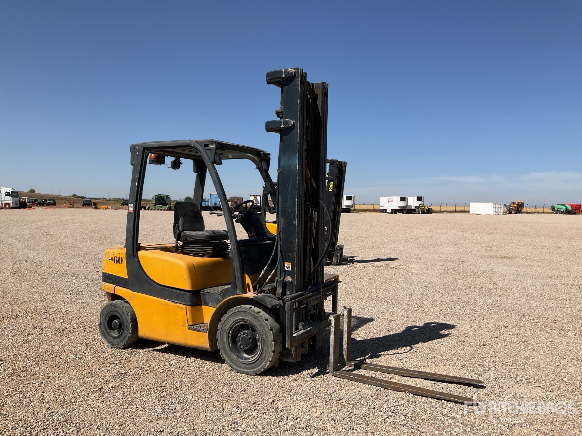 2005 Yale GDP25VX E2770