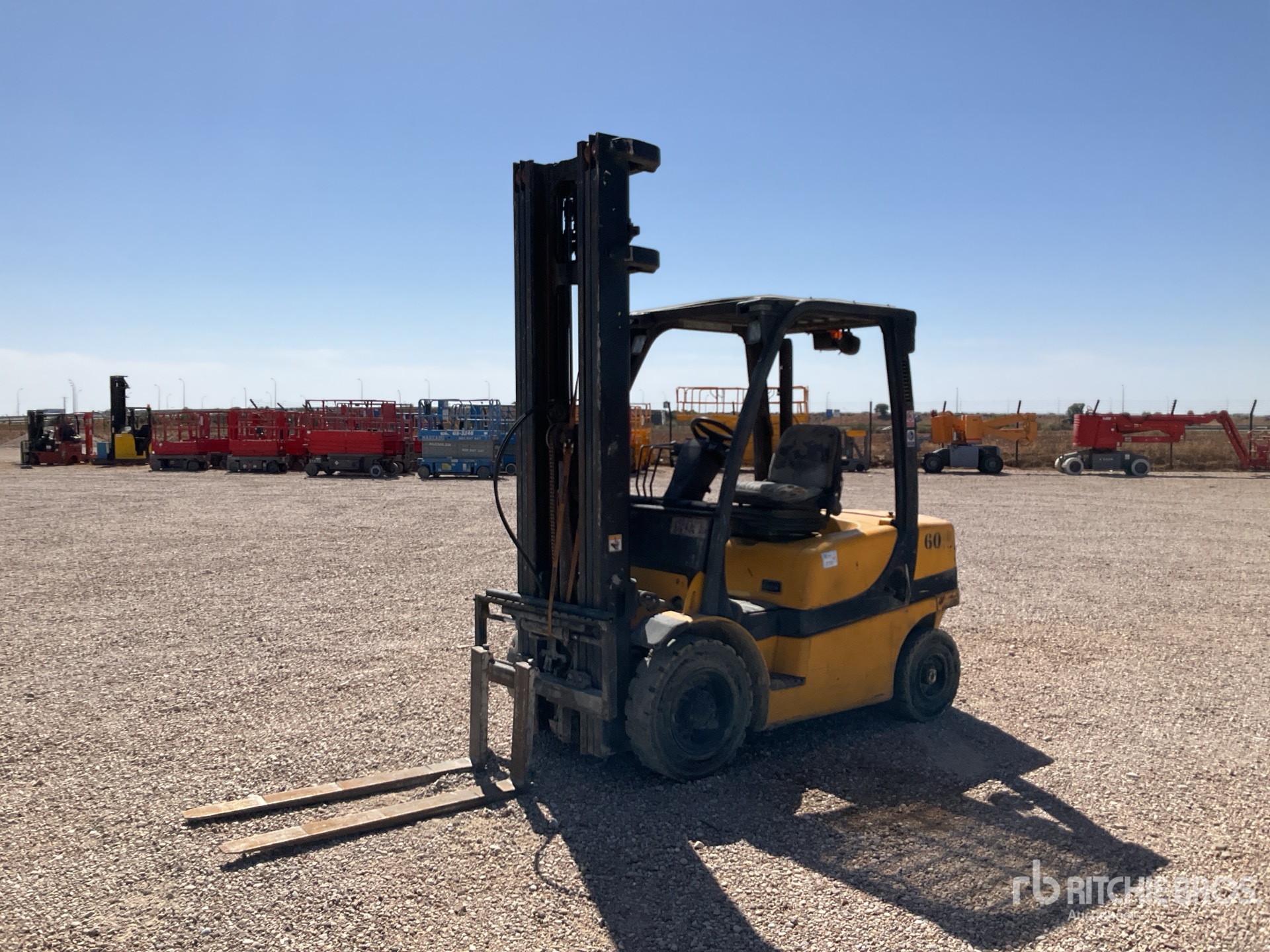 Photo of 2005 Yale GDP25VX E2770