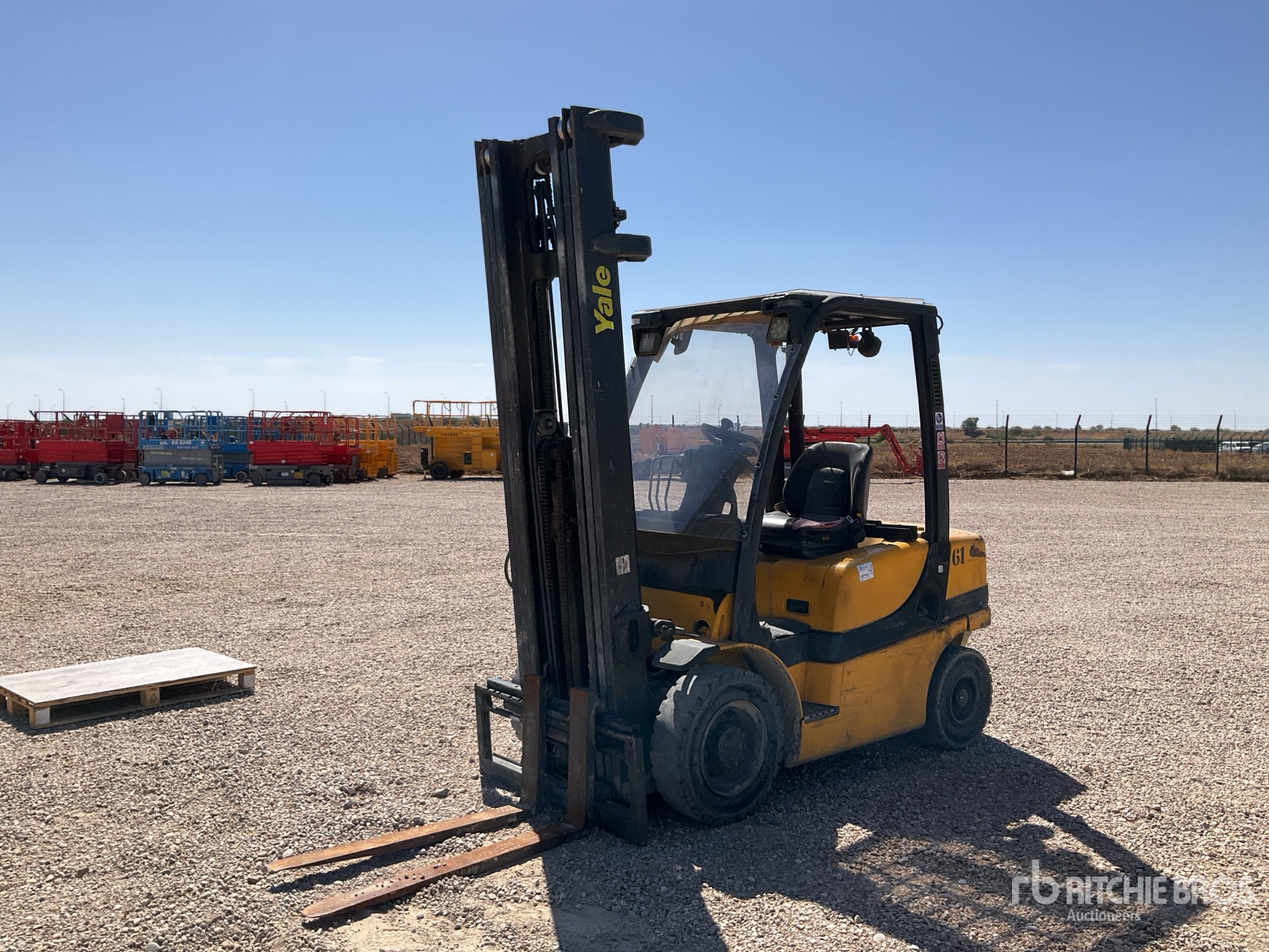 Photo of 2005 Yale GDP25VX E2770