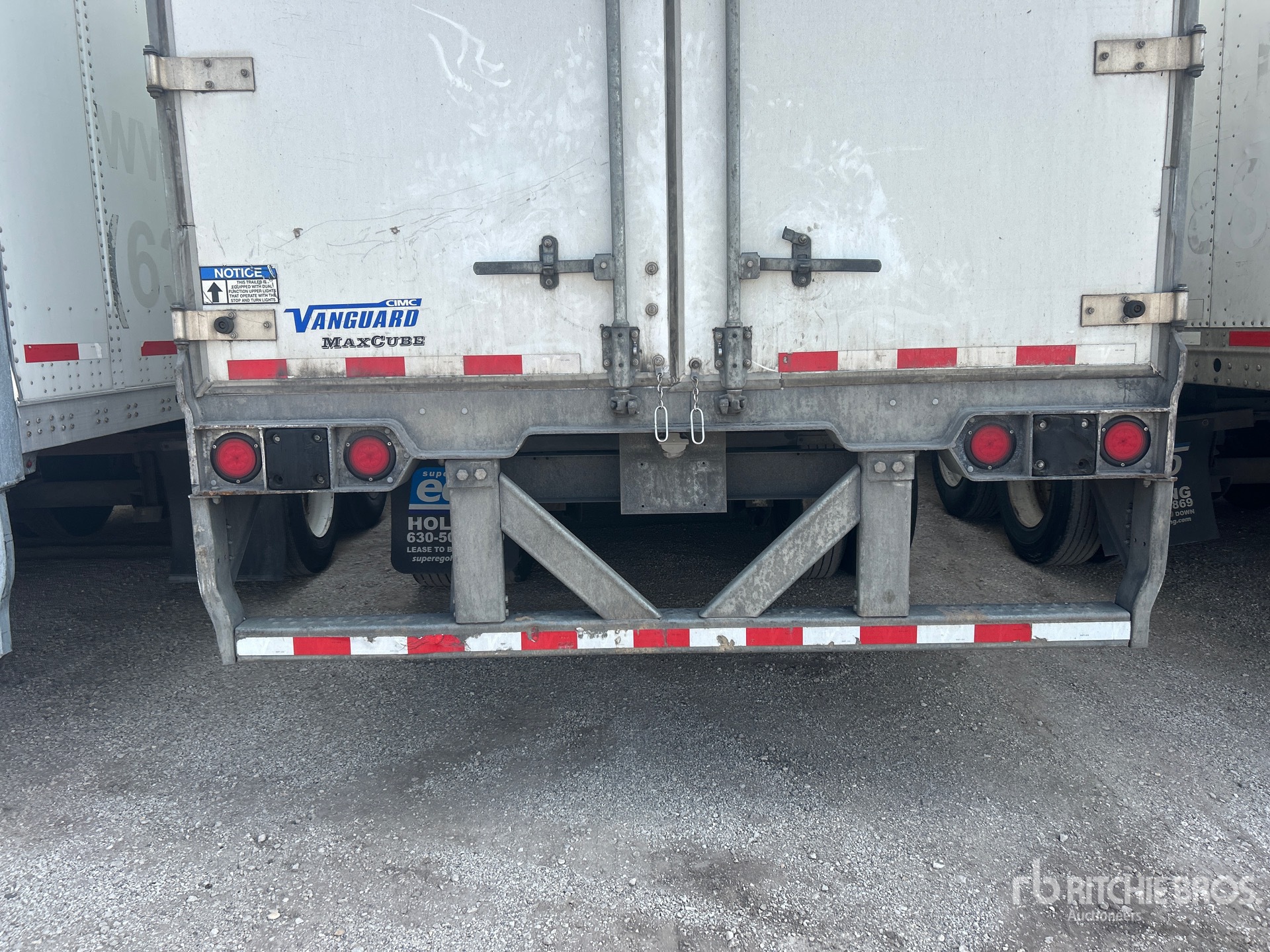 2022 Vanguard 53 ft x 102 in T/A