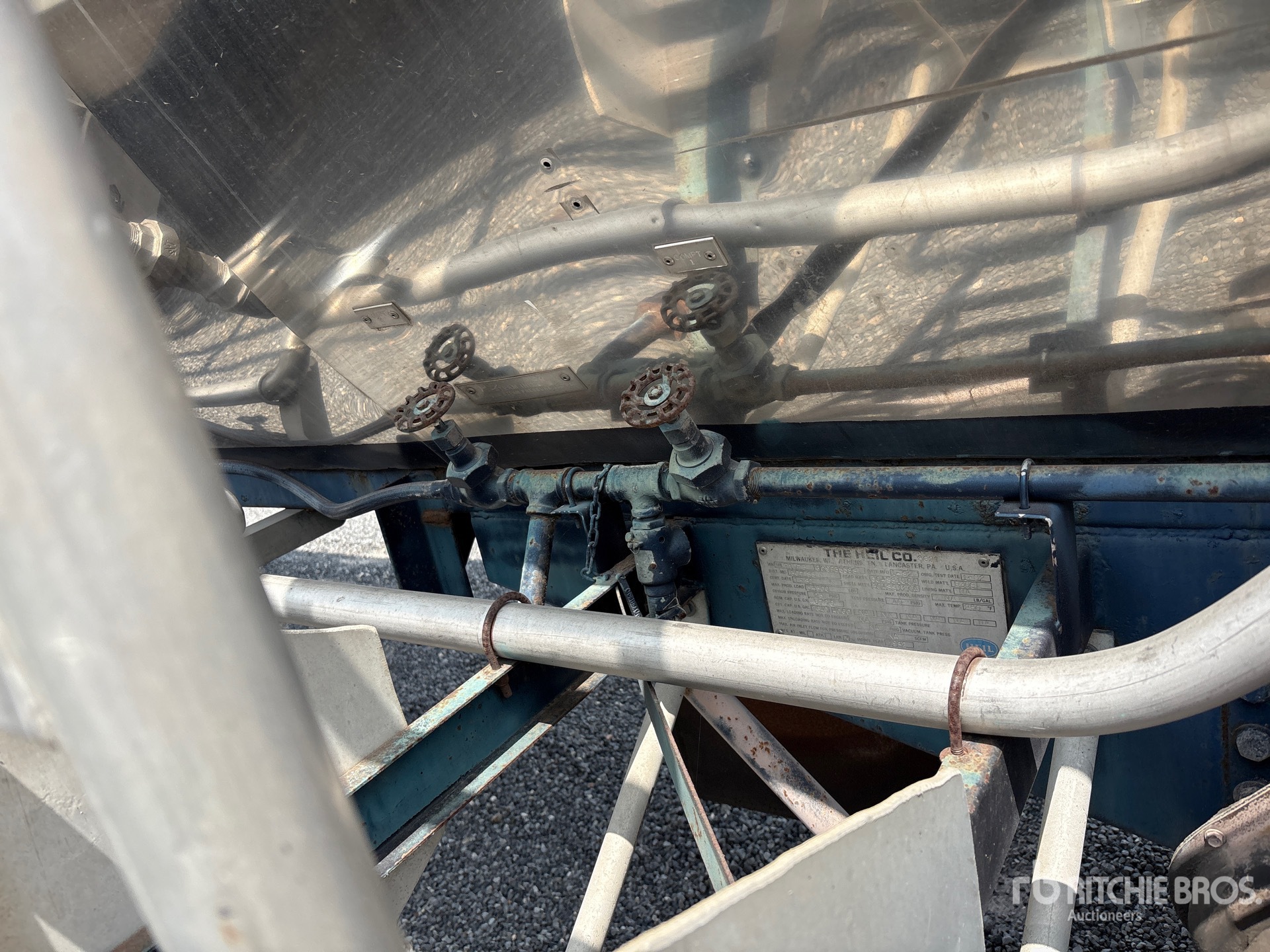 1982 Heil 6700 gal T/A
