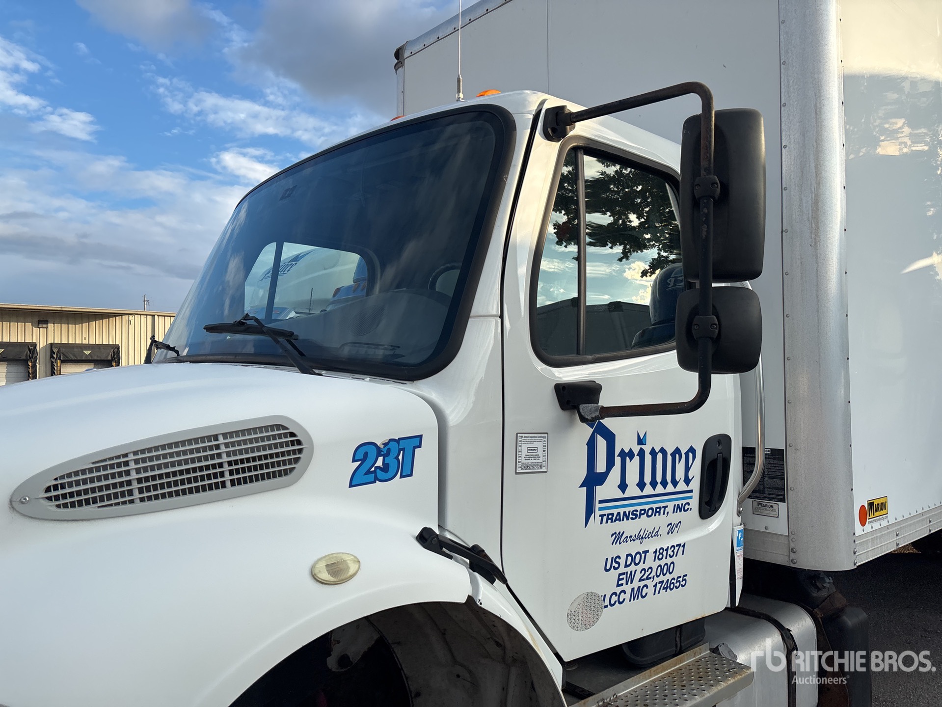 2016 Freightliner M2 106