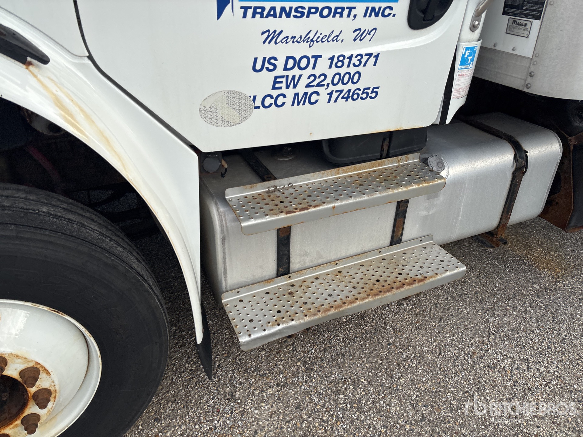 2016 Freightliner M2 106