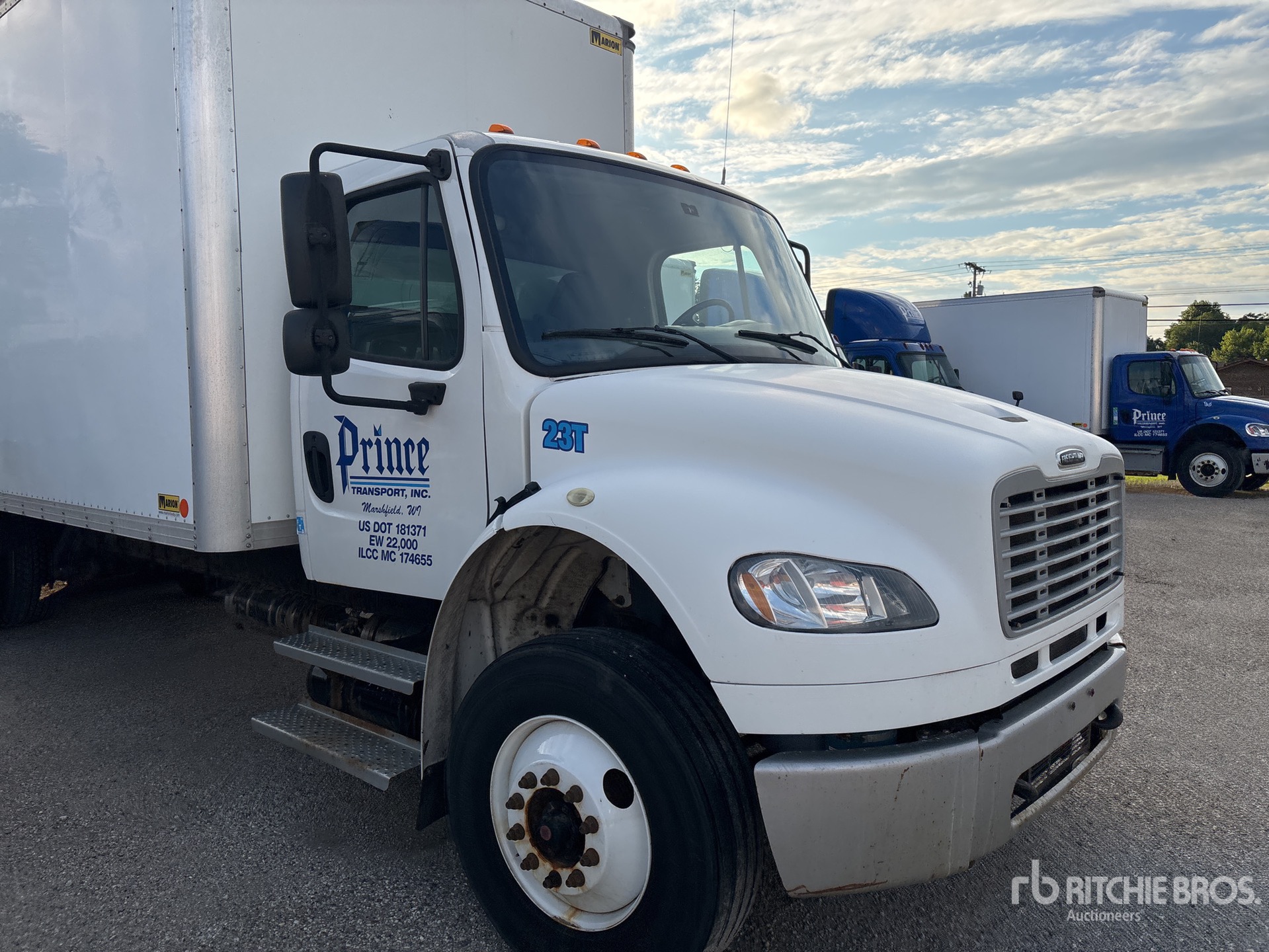 2016 Freightliner M2 106