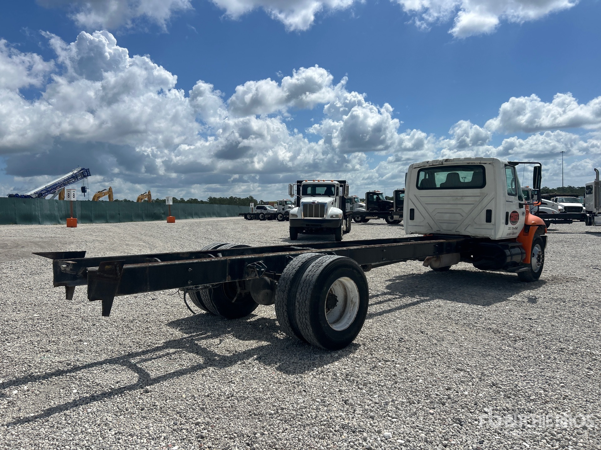 2004 International MA025