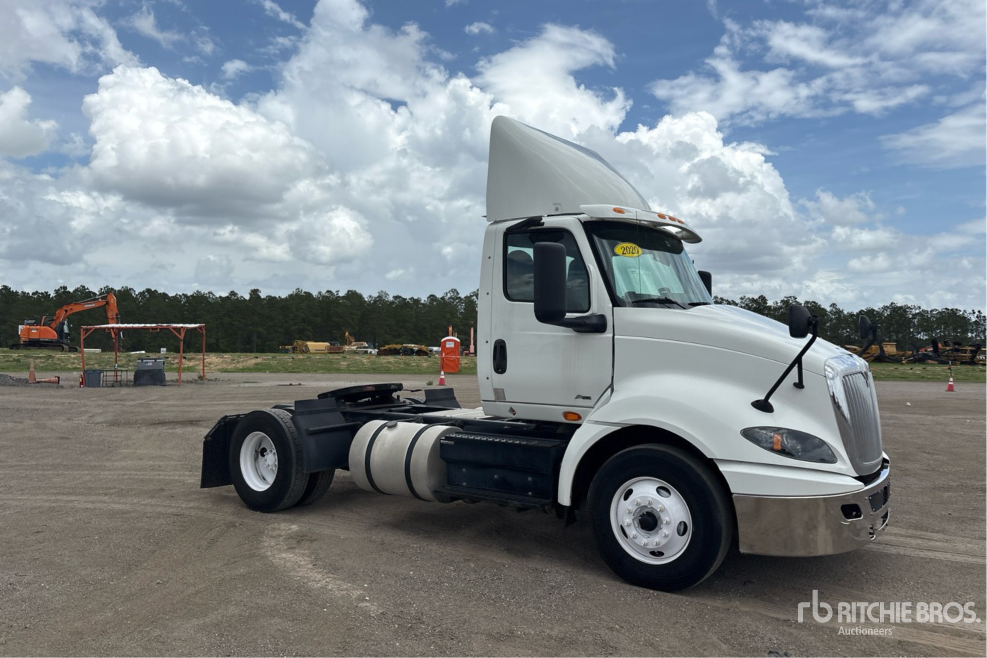 2020 International RH613