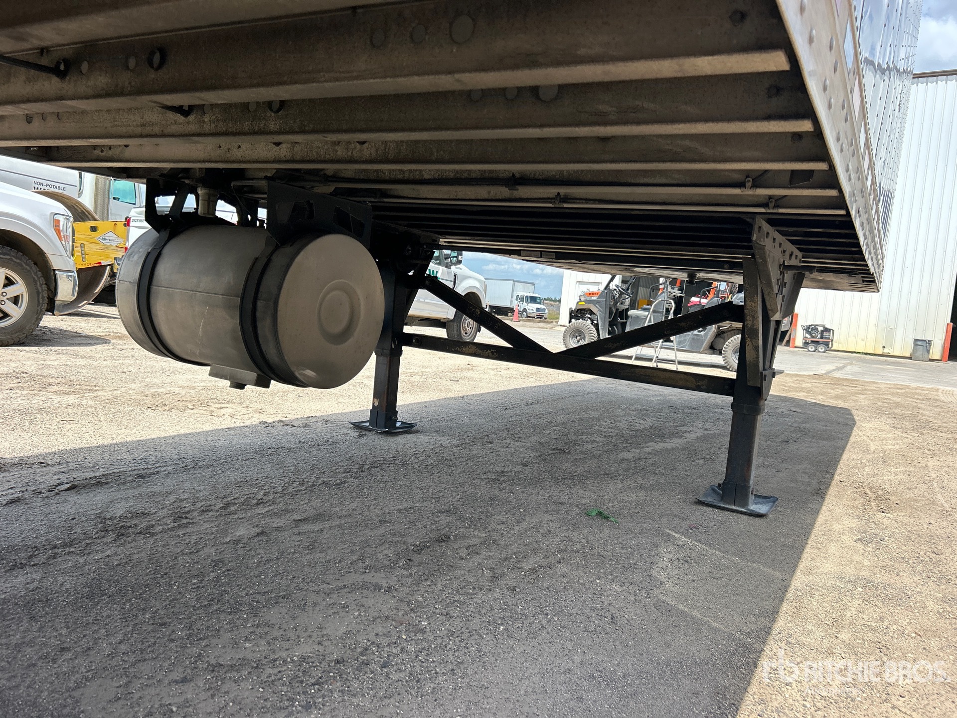 2017 Great Dane 53 ft x 102 in T/A Multi -Temp