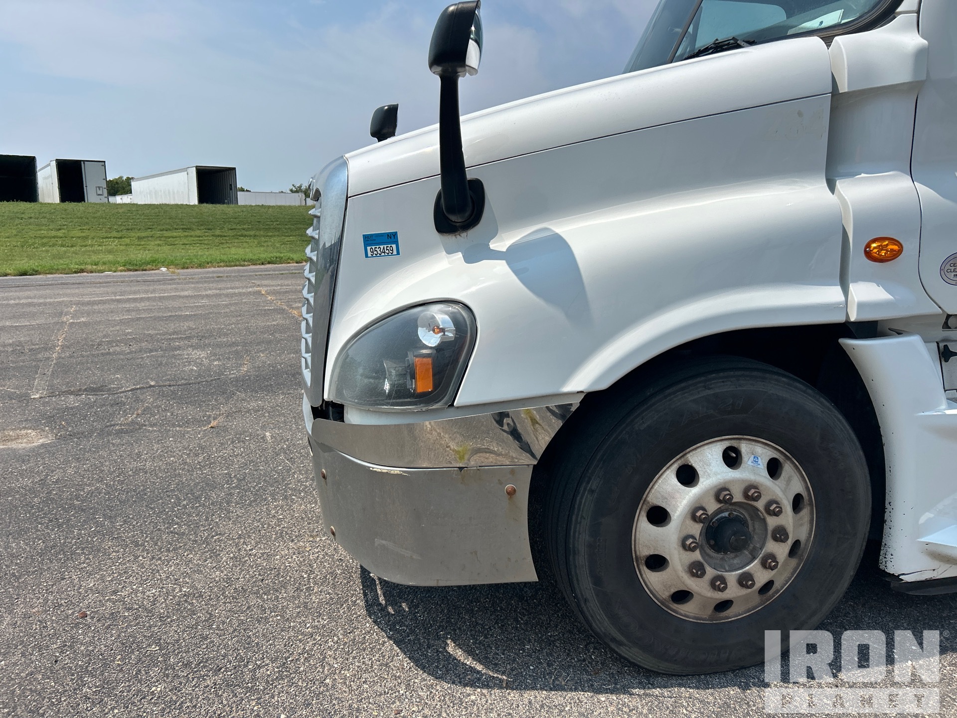 2017 Freightliner CASCADIA 125