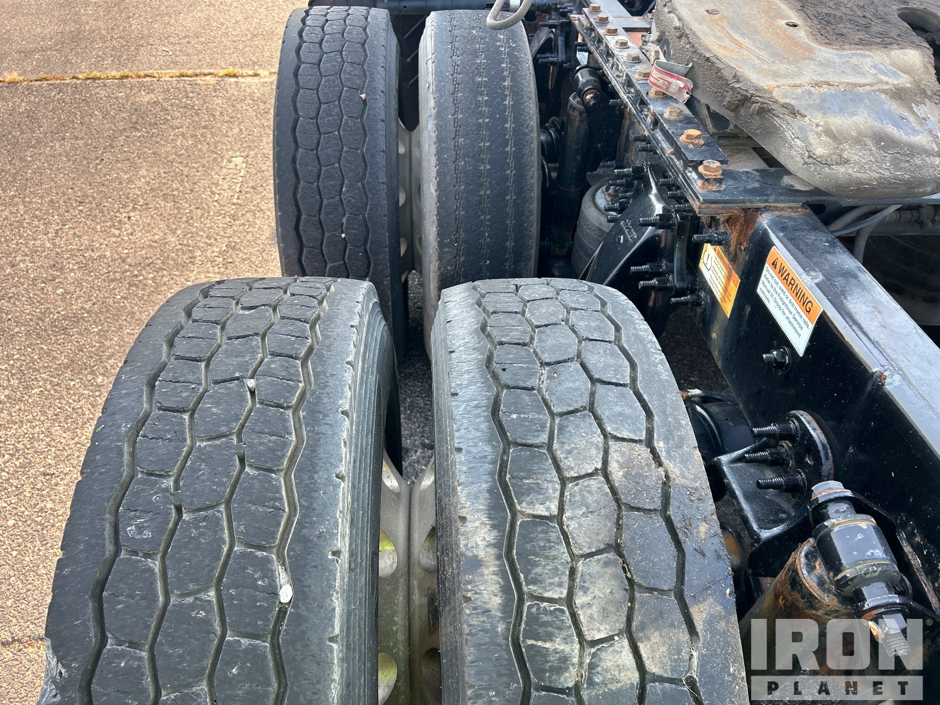 2019 Freightliner CASCADIA 126