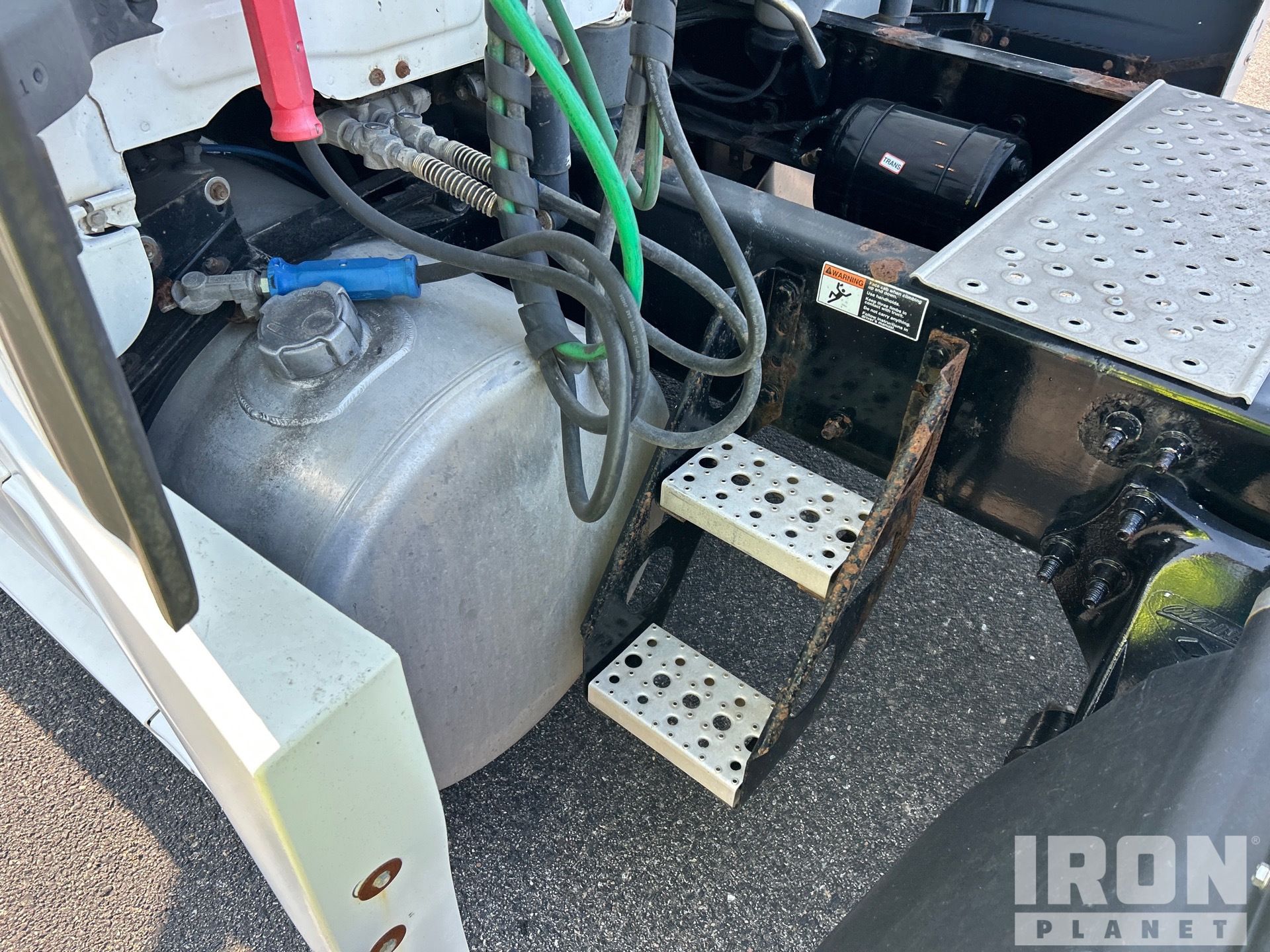 2019 Freightliner CASCADIA 126