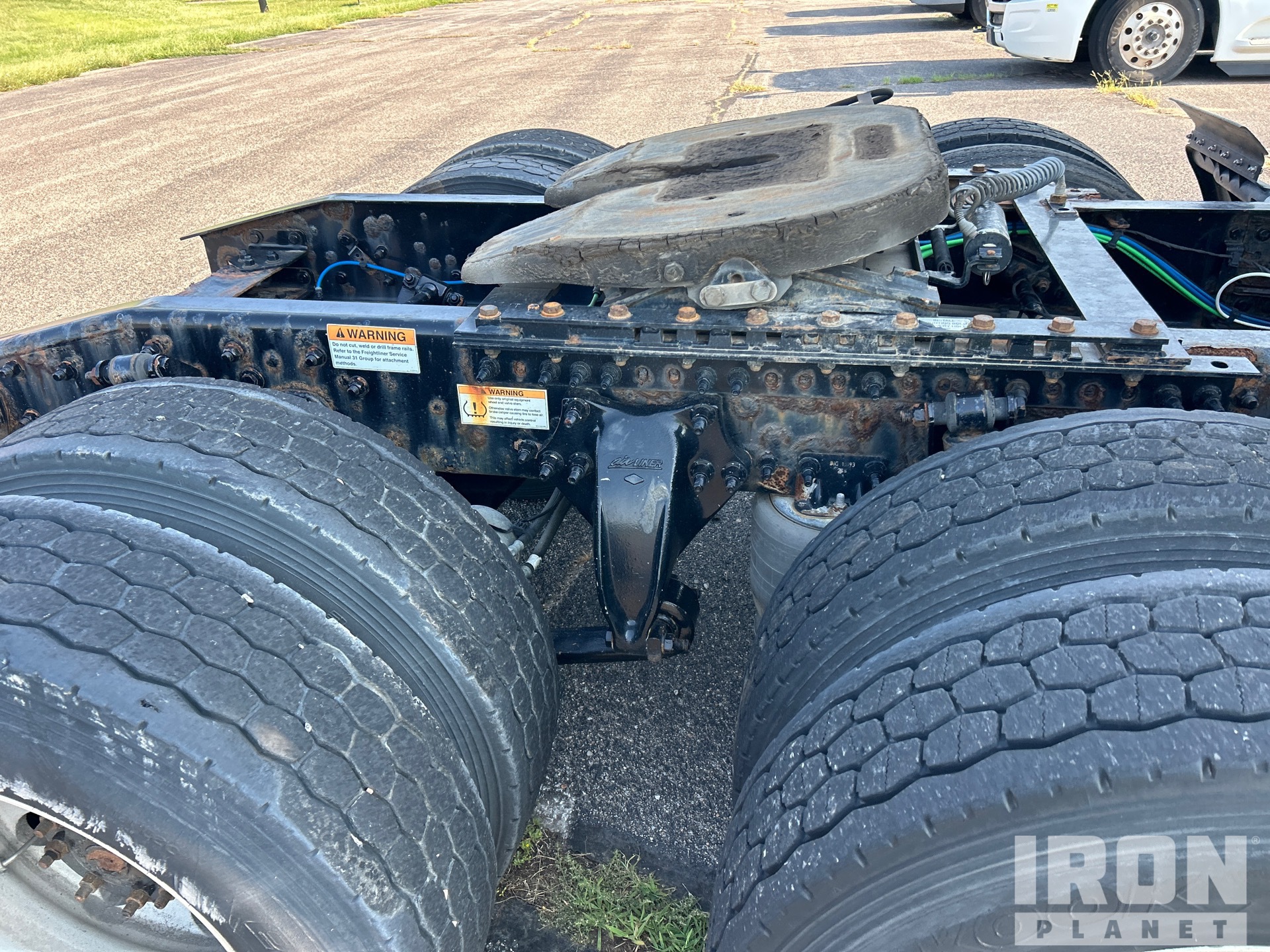 2019 Freightliner CASCADIA 126