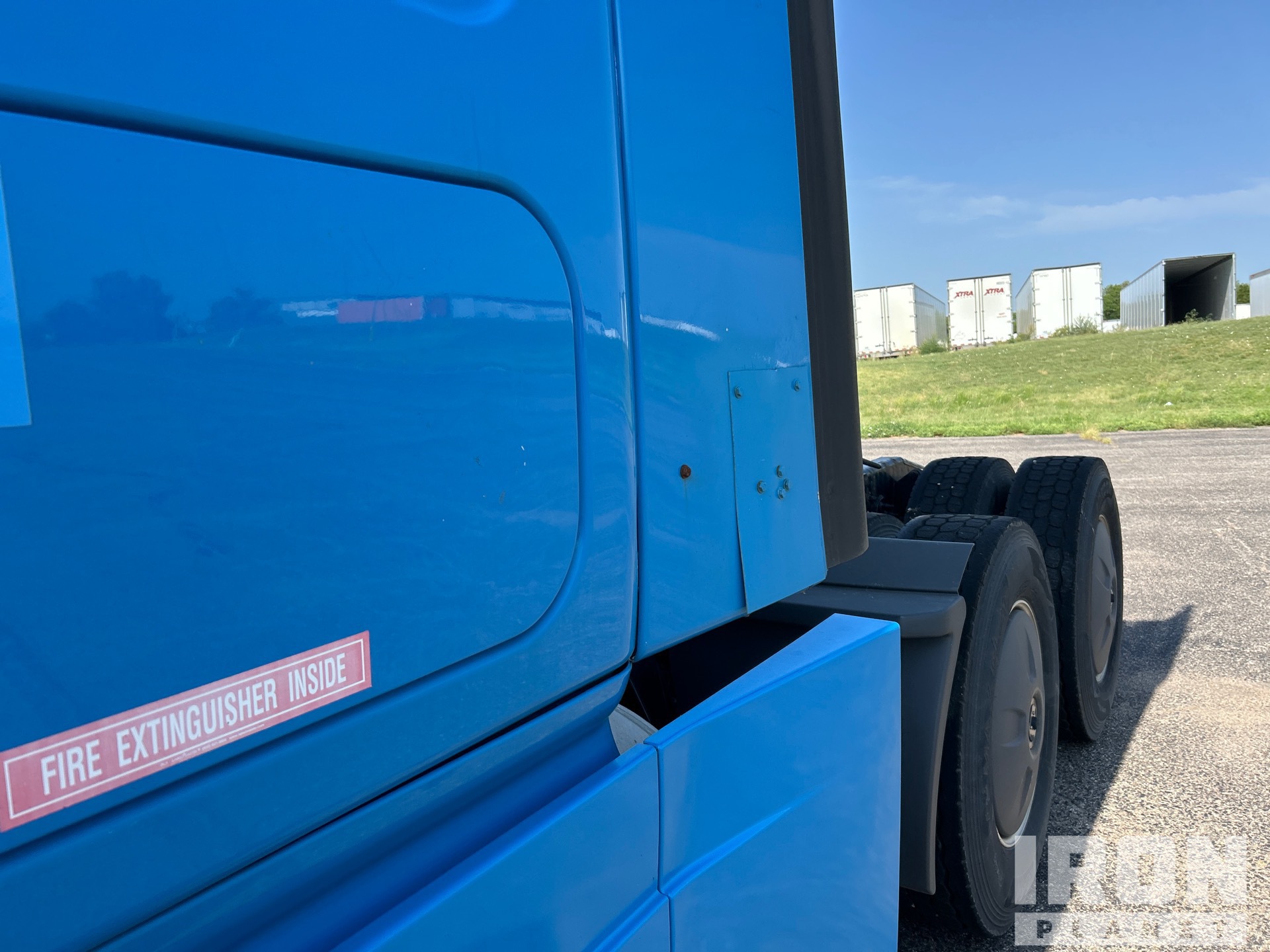 2020 Freightliner CASCADIA 126