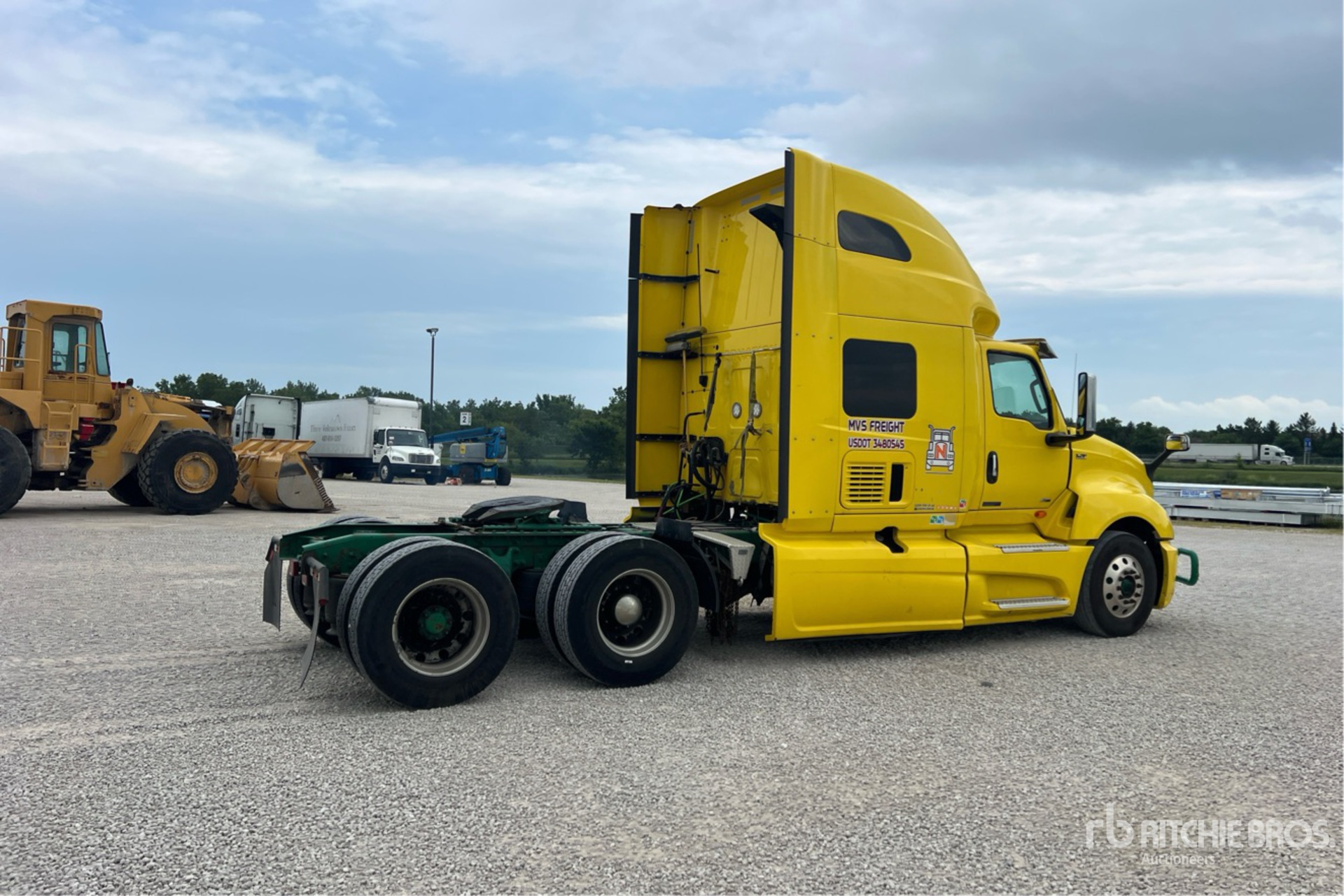 2020 International LT625