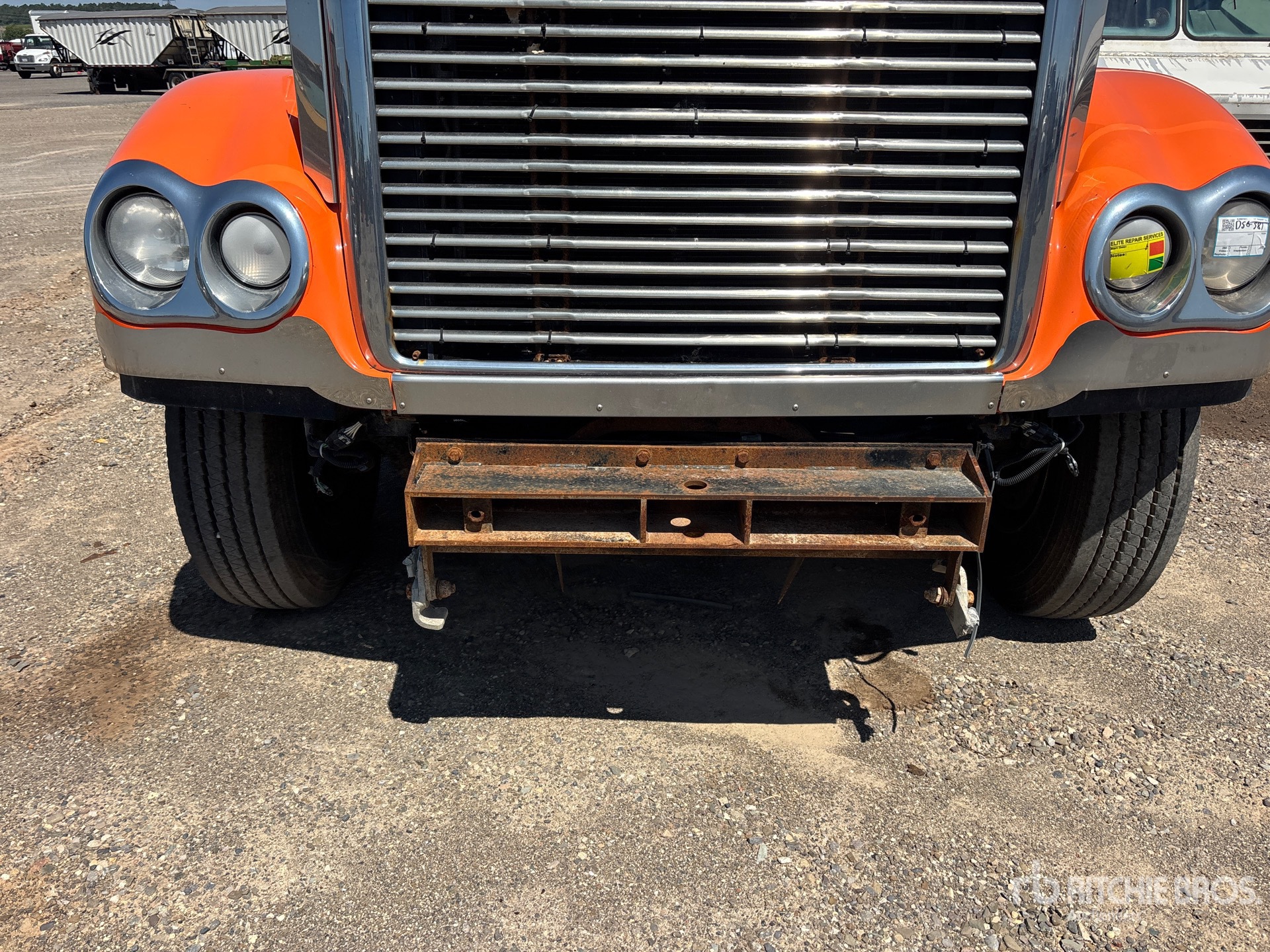 2020 Freightliner Coronado
