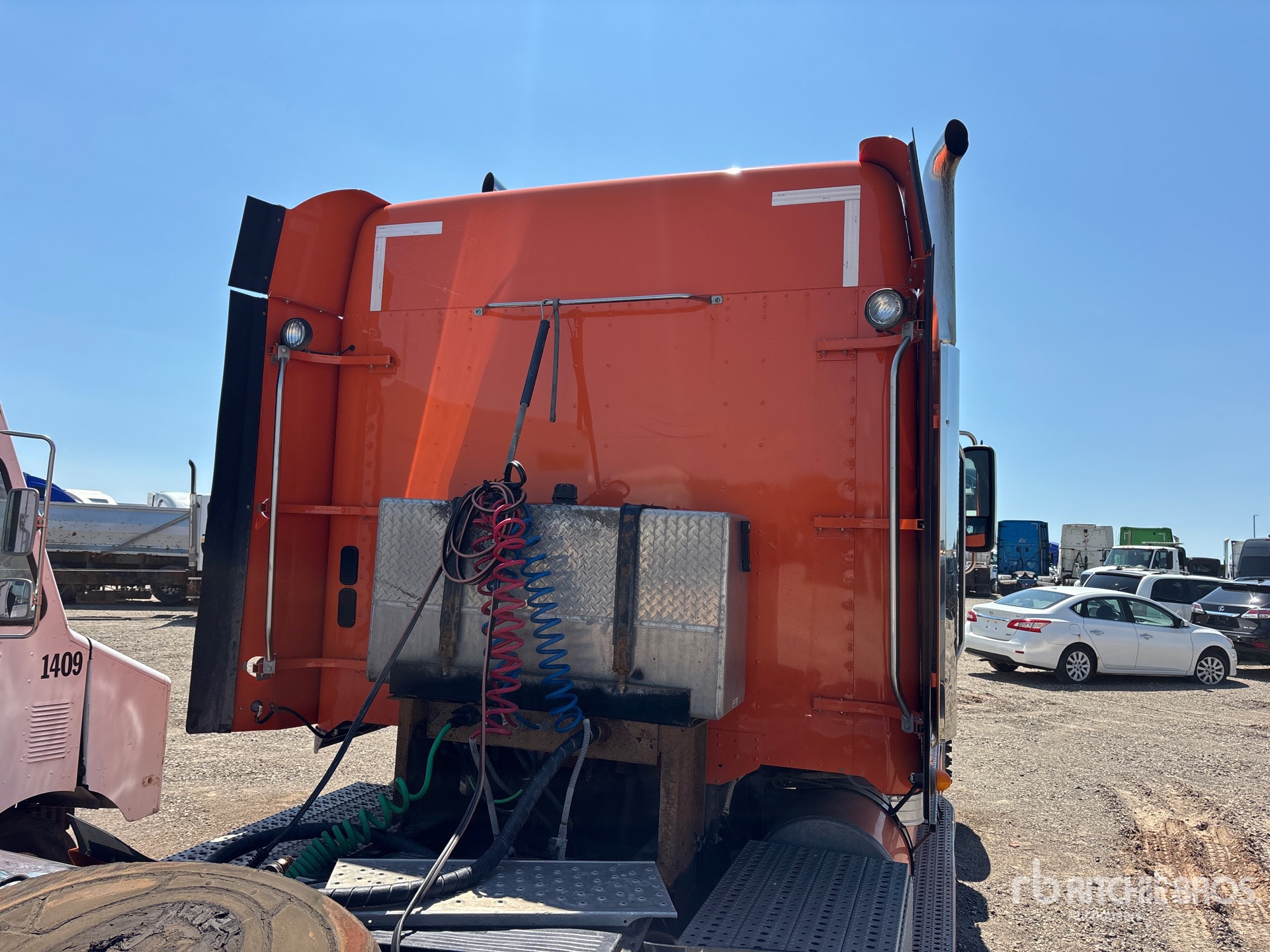 2020 Freightliner Coronado