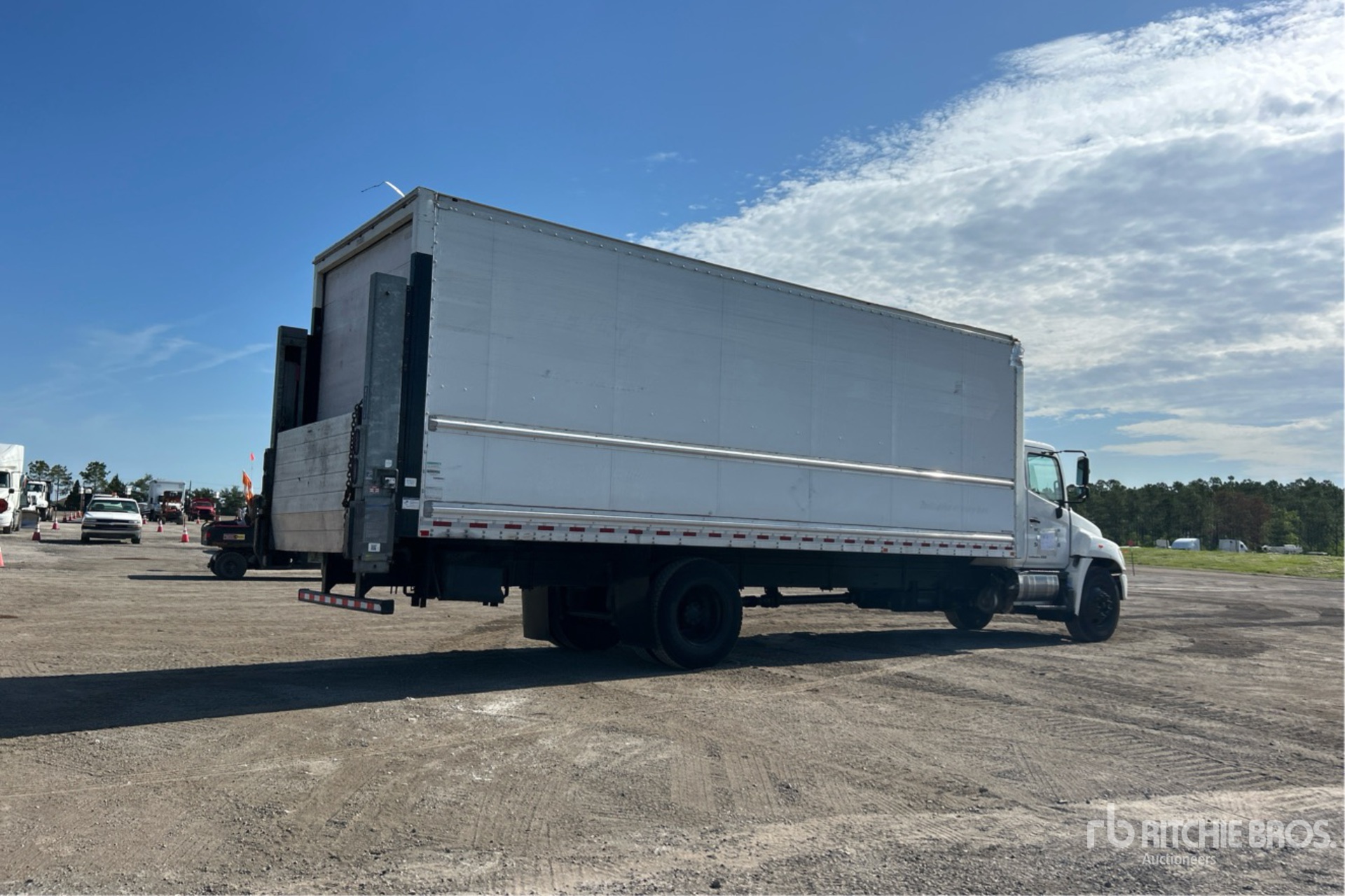 2018 Hino 338