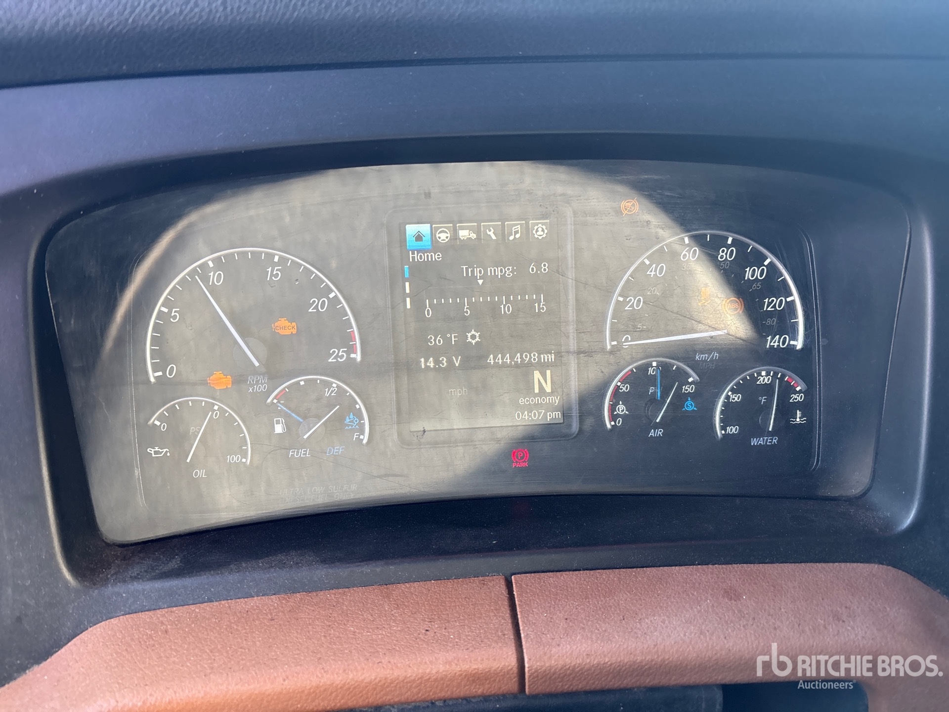 2022 Freightliner CASCADIA 126