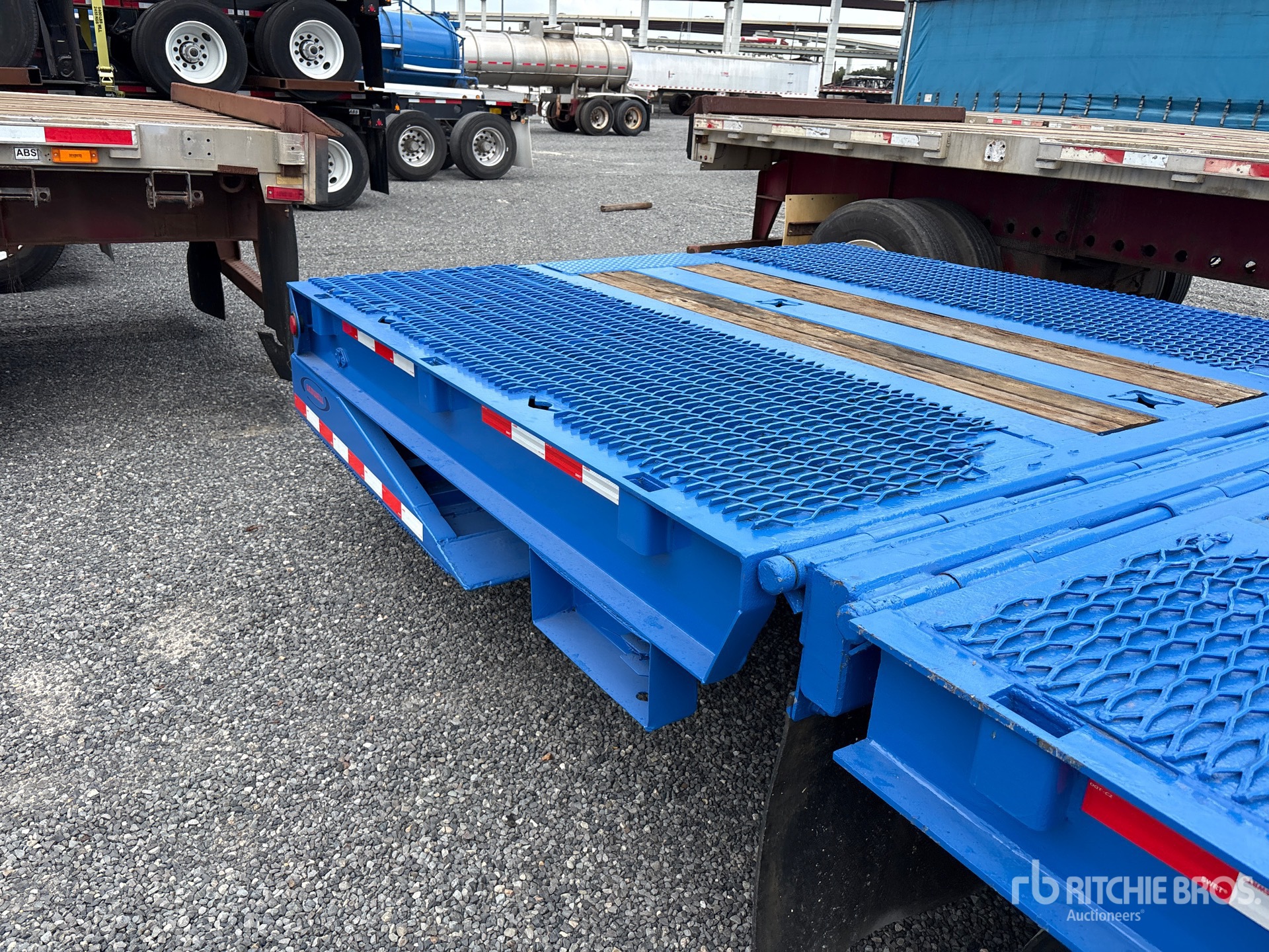 2018 Ledwell 48 ft T/A