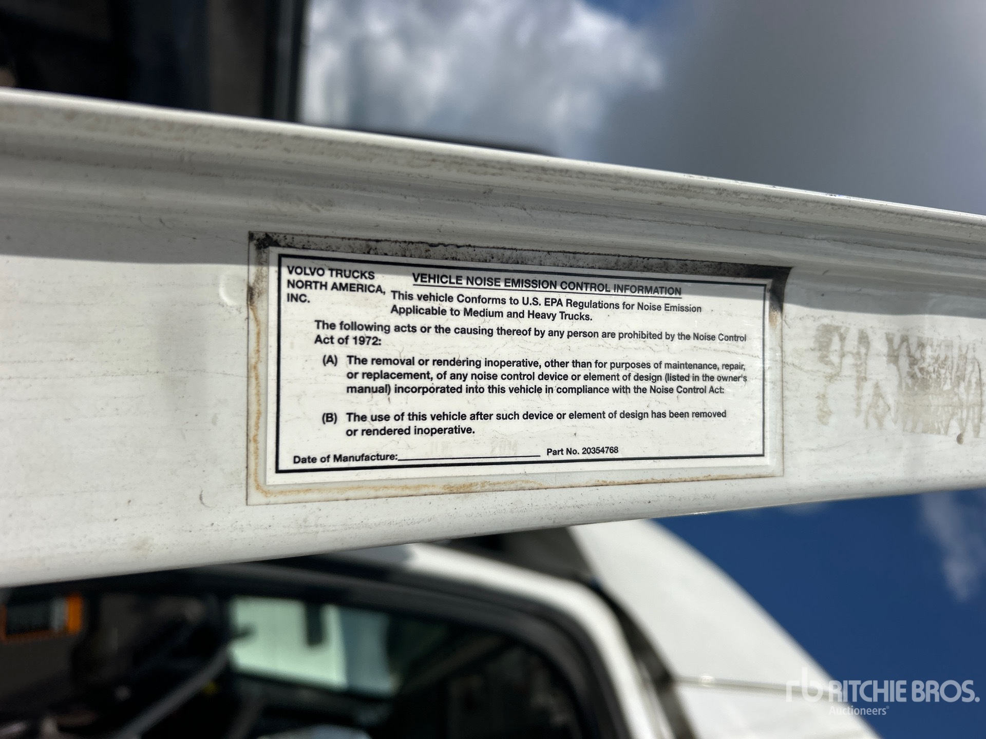 2015 Volvo VNL