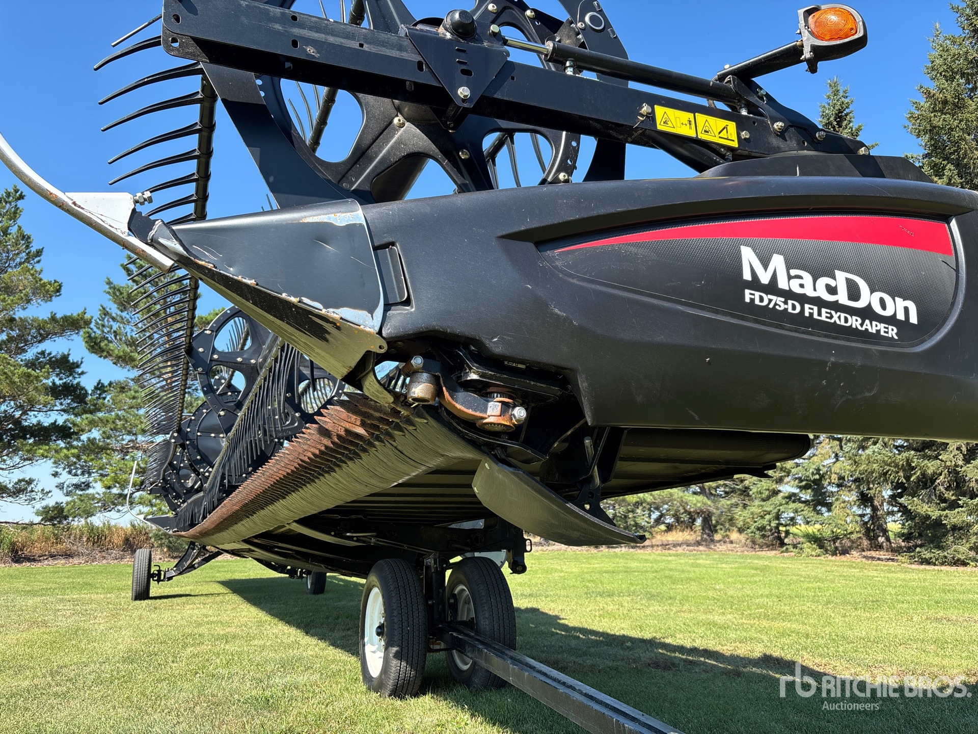 2016 Macdon FD75-D