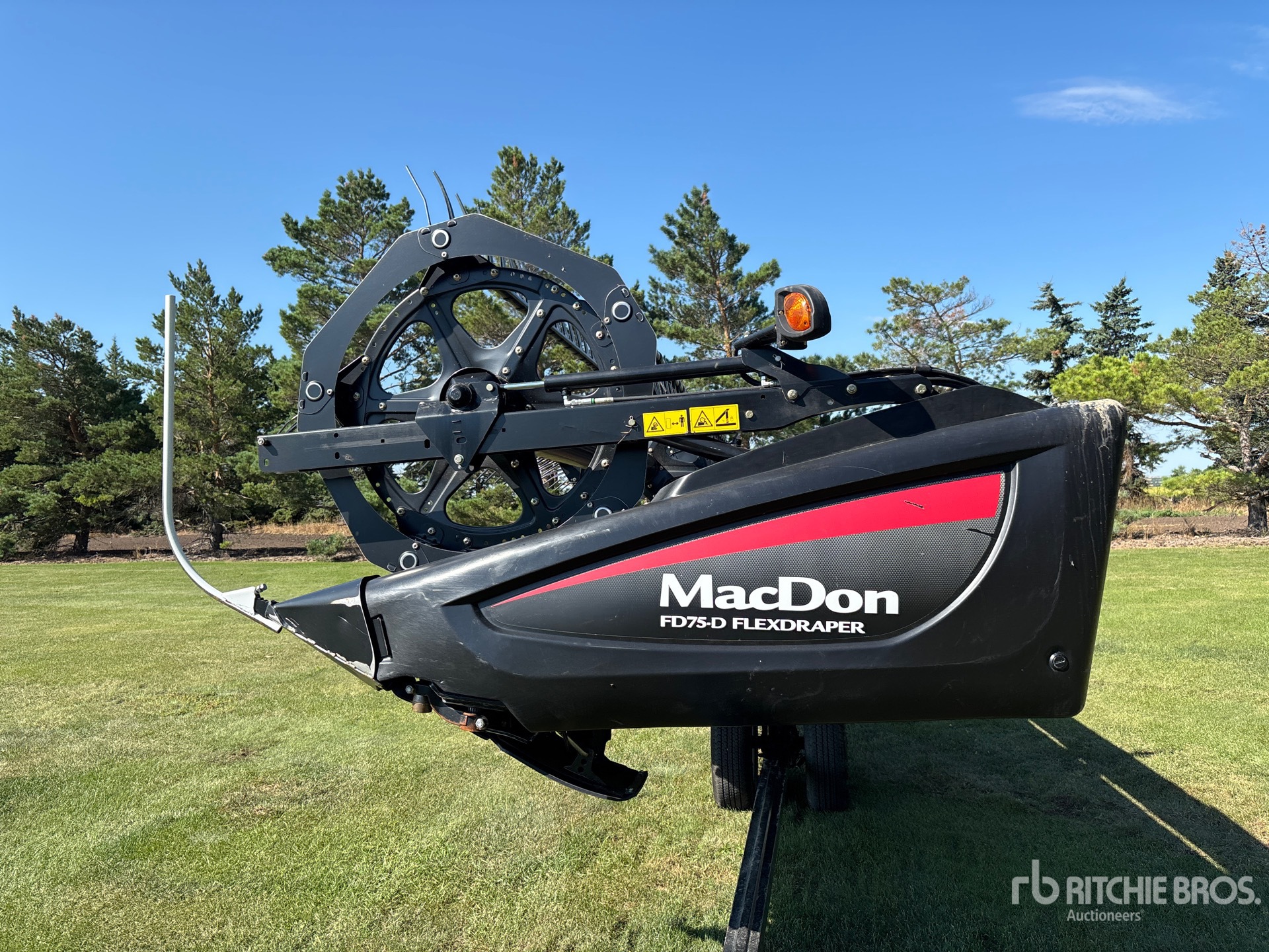 2016 Macdon FD75-D