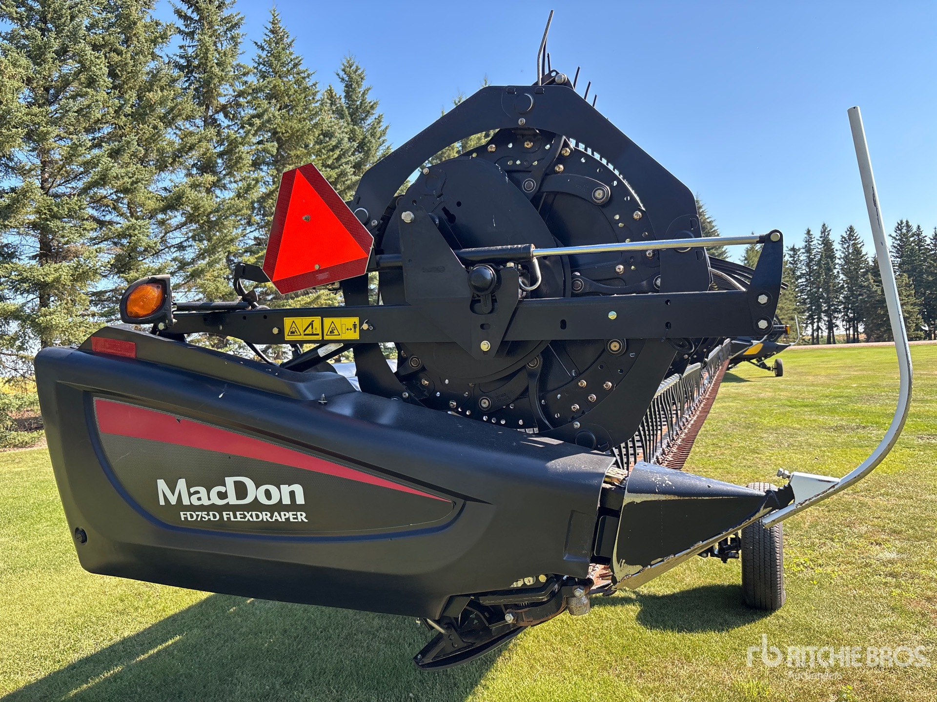 2016 Macdon FD75-D