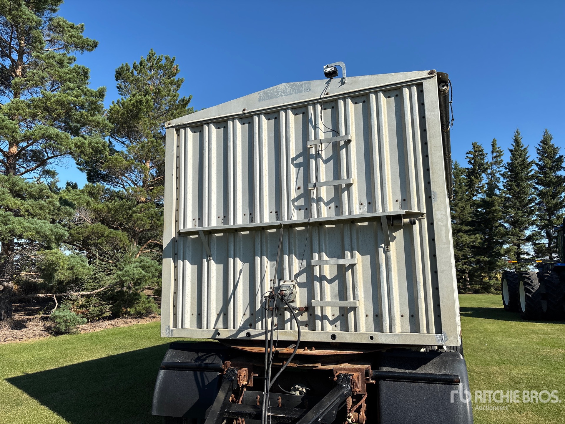 1984 Wilson 16 FT 2/AXLE PUP