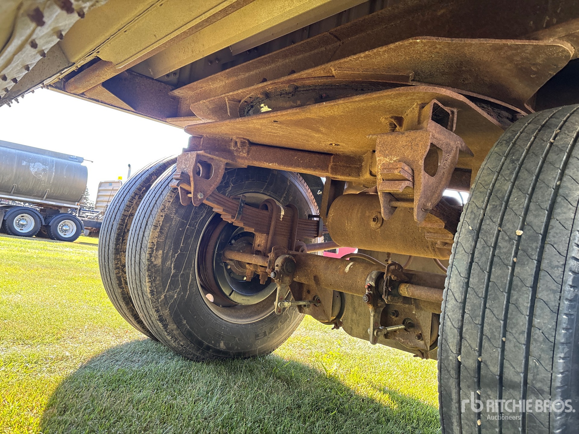 1984 Wilson 16 FT 2/AXLE PUP