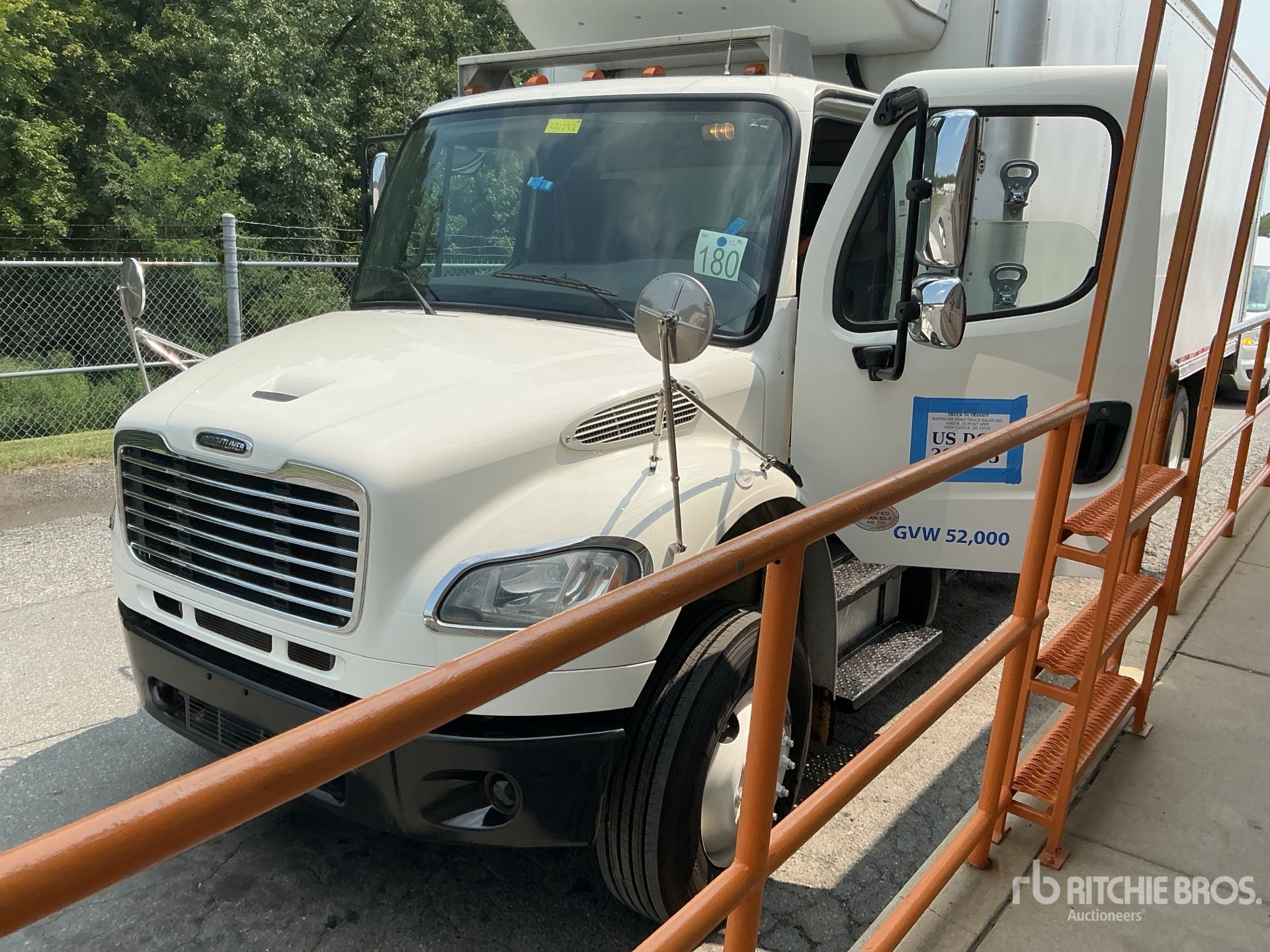 2020 Freightliner M2 106