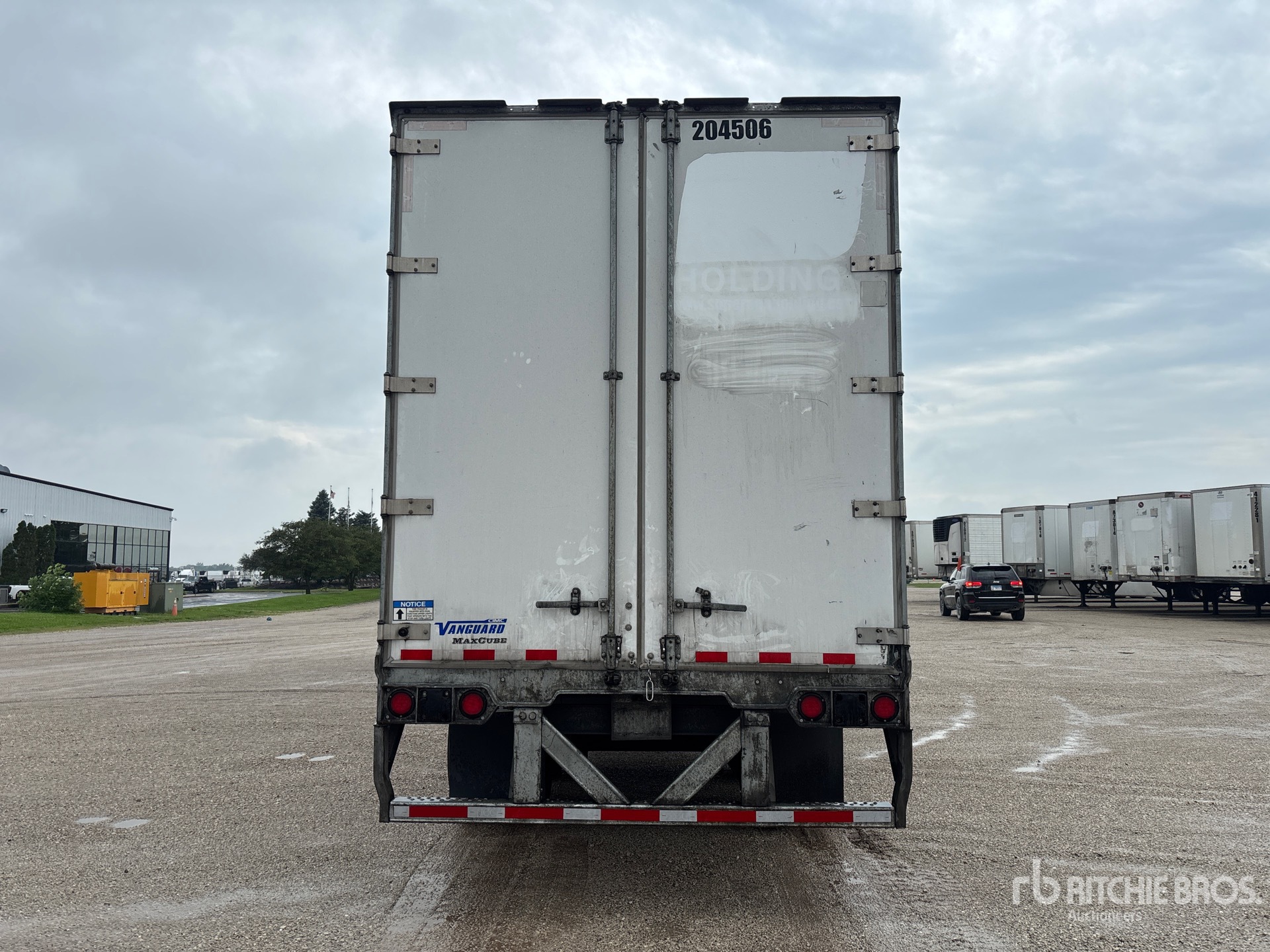 2022 Vanguard 53 ft x 102 in T/A