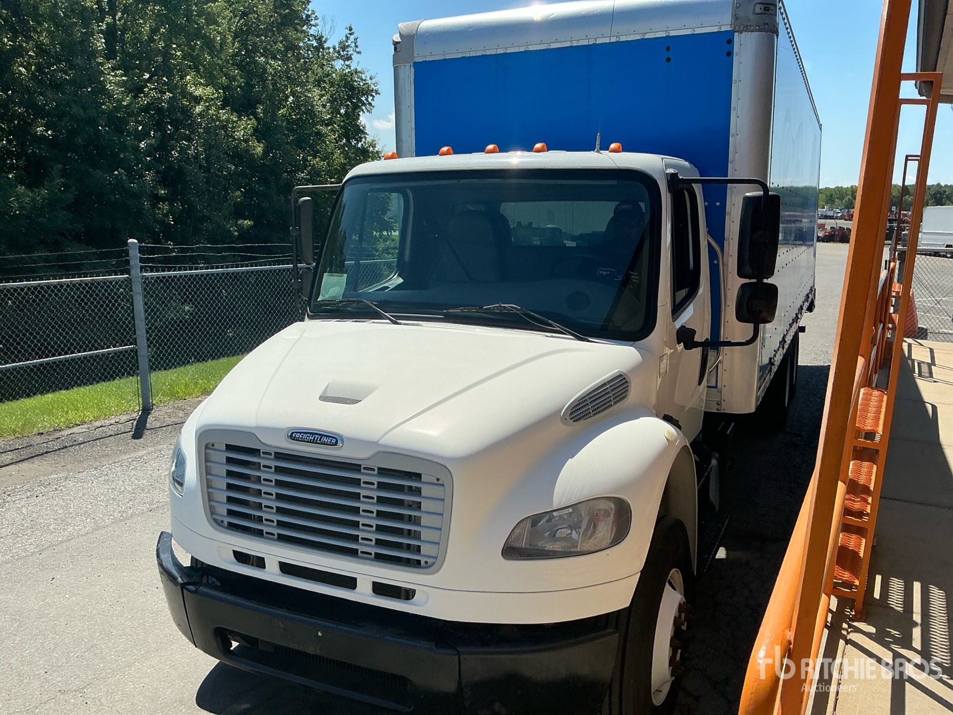 2017 Freightliner M2 106