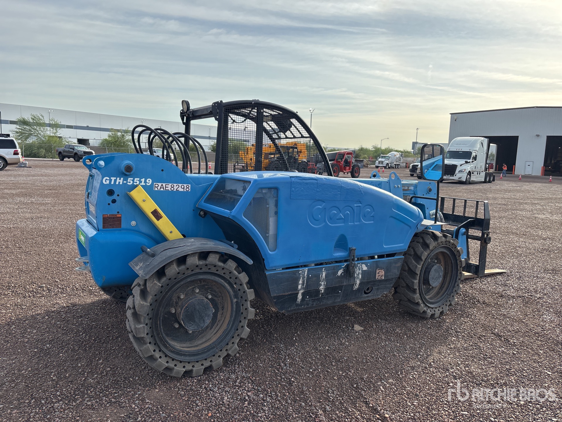 General Appearance with Picture, Right Rear Corner