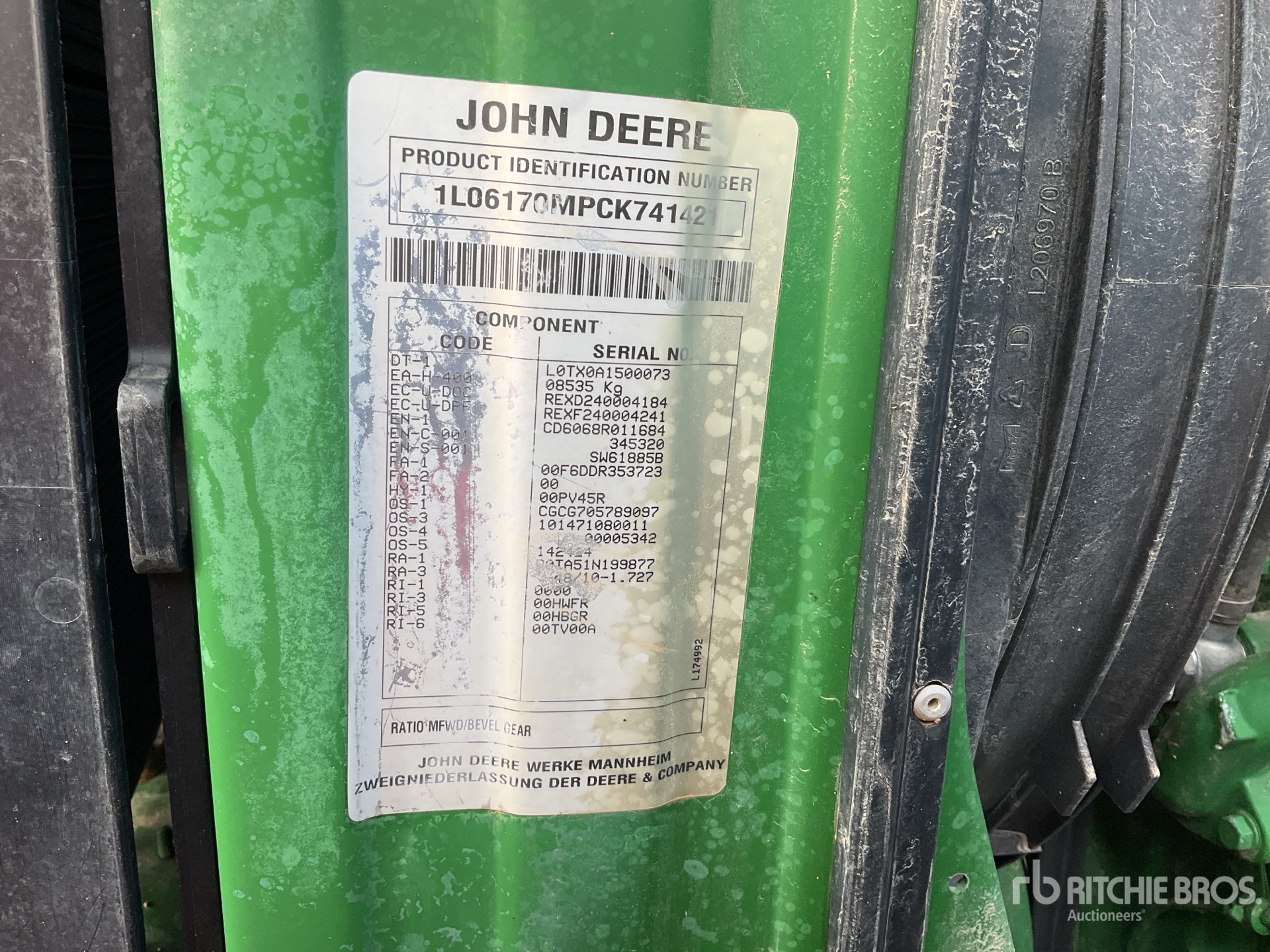 2013 John Deere 6170M