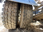 4 Underbody - Truck with Right Center Drive Tires