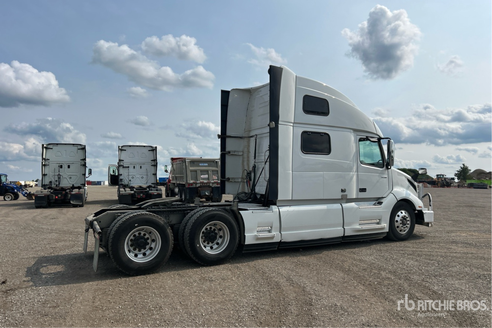 2019 Volvo VNL860