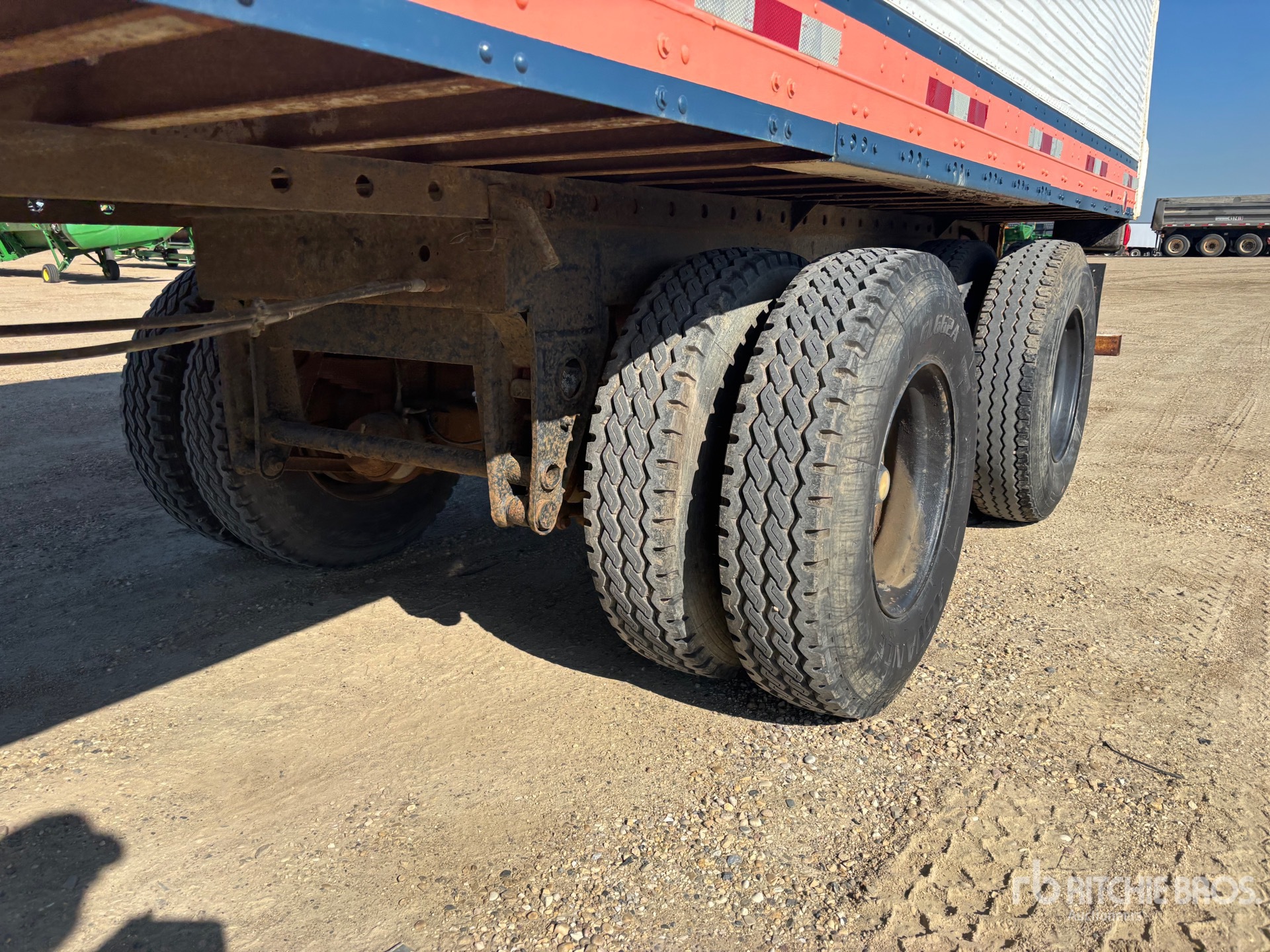 1981 Fruehauf 45 ft x 102 in T/A Storage