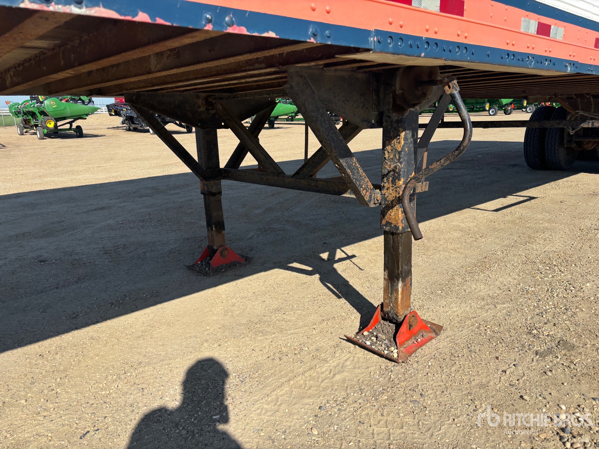 1981 Fruehauf 45 ft x 102 in T/A Storage