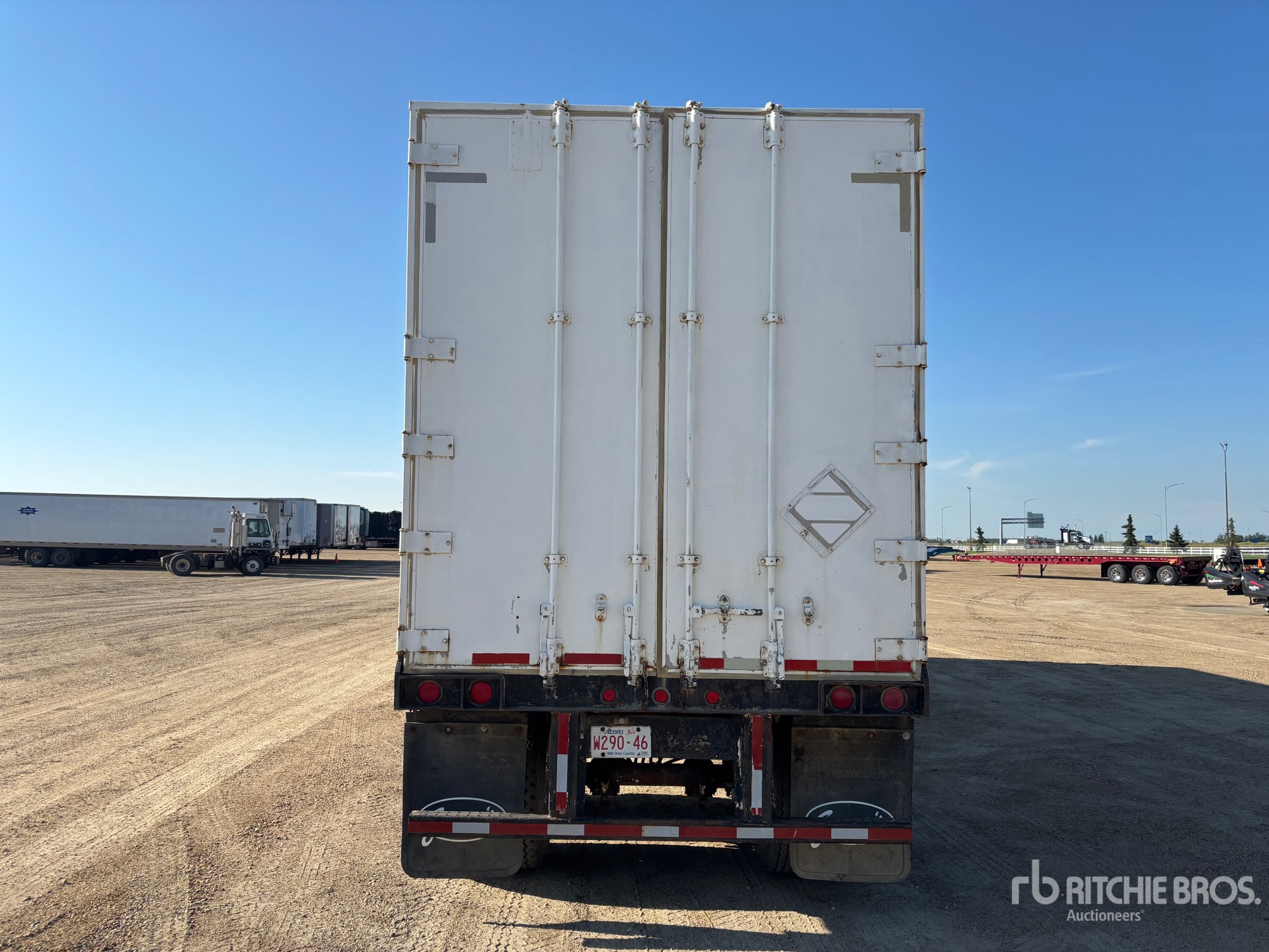 1995 Pines 45 ft x 102 in T/A Storage