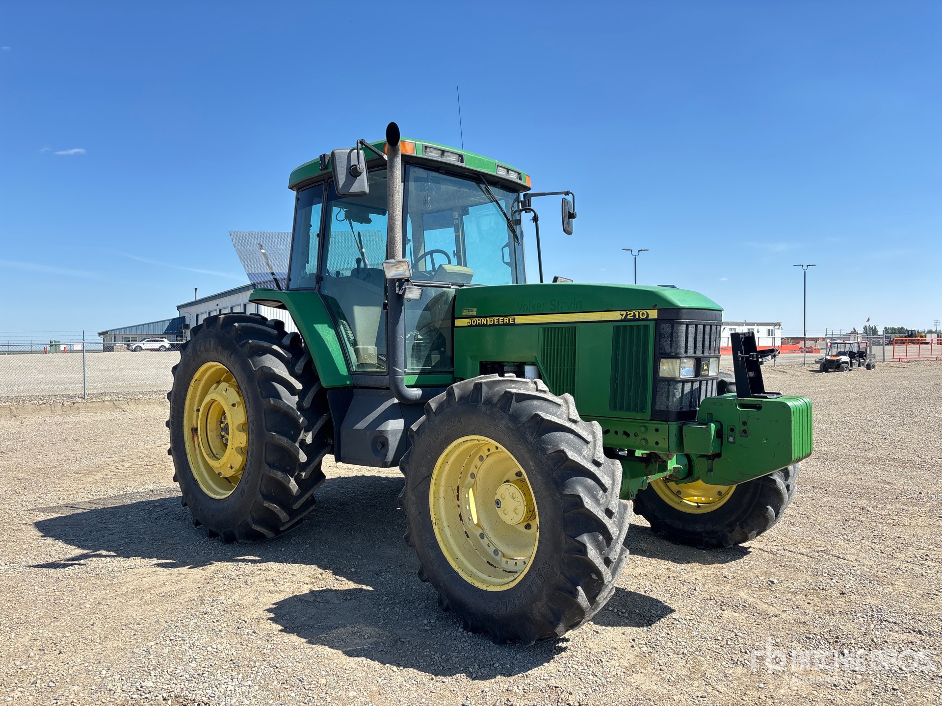 2001 John Deere 7210