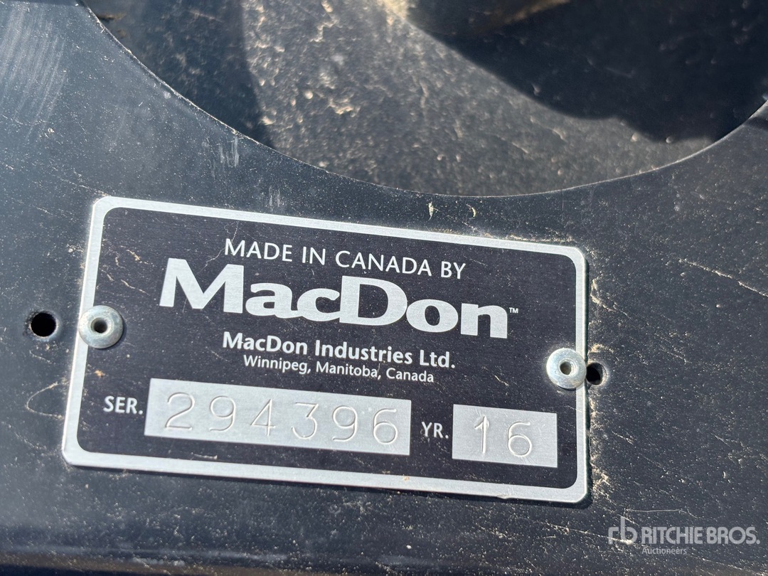 2016 Macdon 40 ft Flex Draper