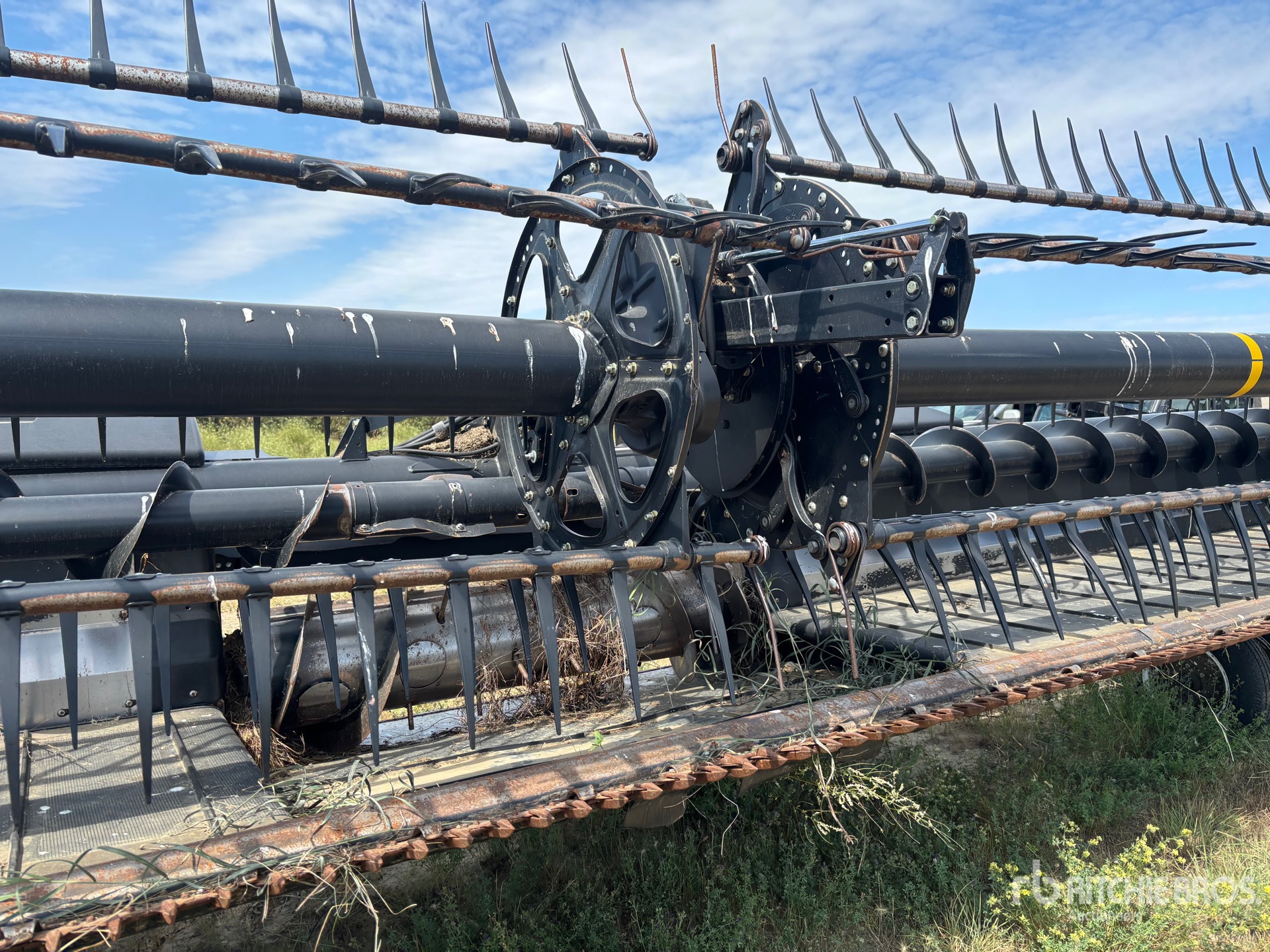 2016 Macdon 40 ft Flex Draper