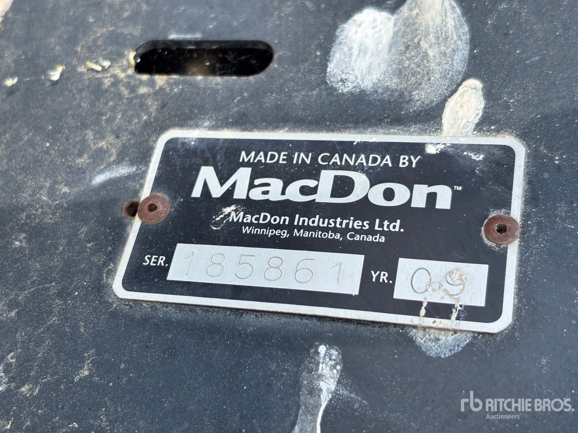 2009 Macdon 35 ft Flex Draper