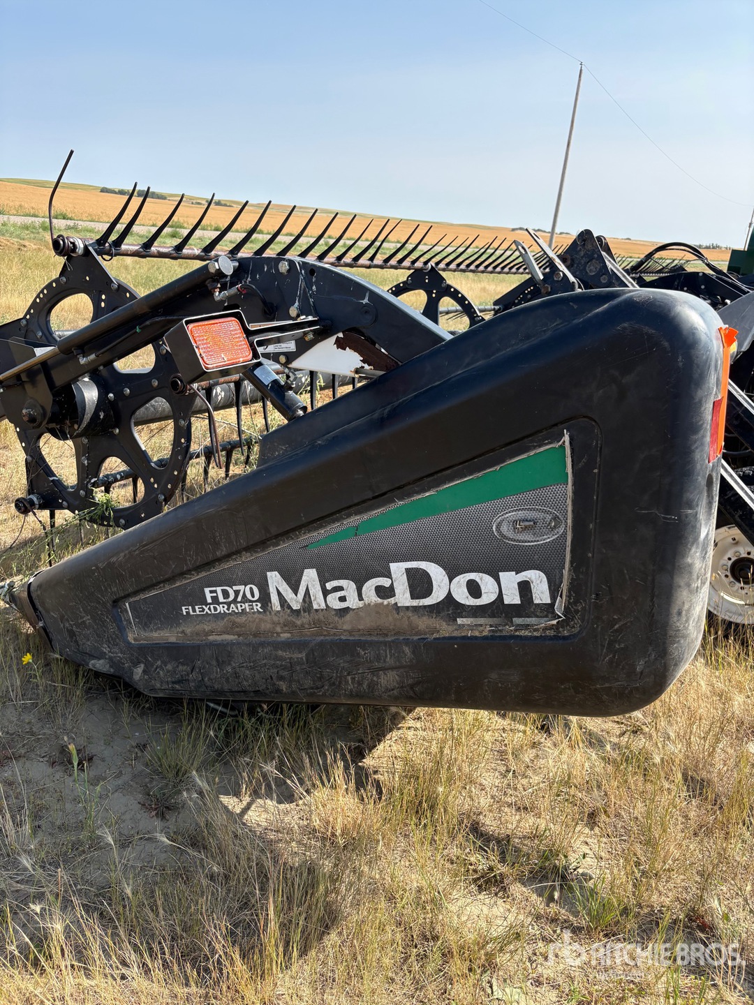 2009 Macdon 35 ft Flex Draper