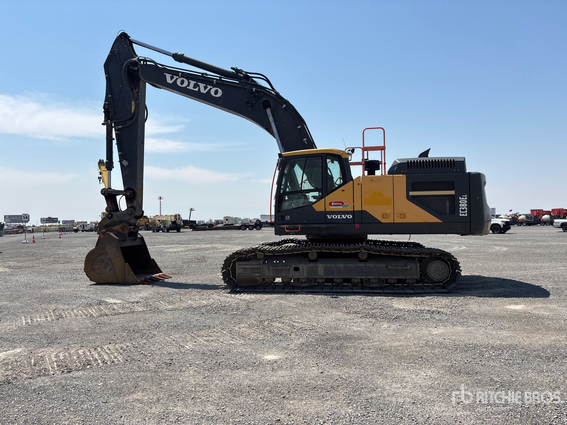 2015 Volvo EC380ELR