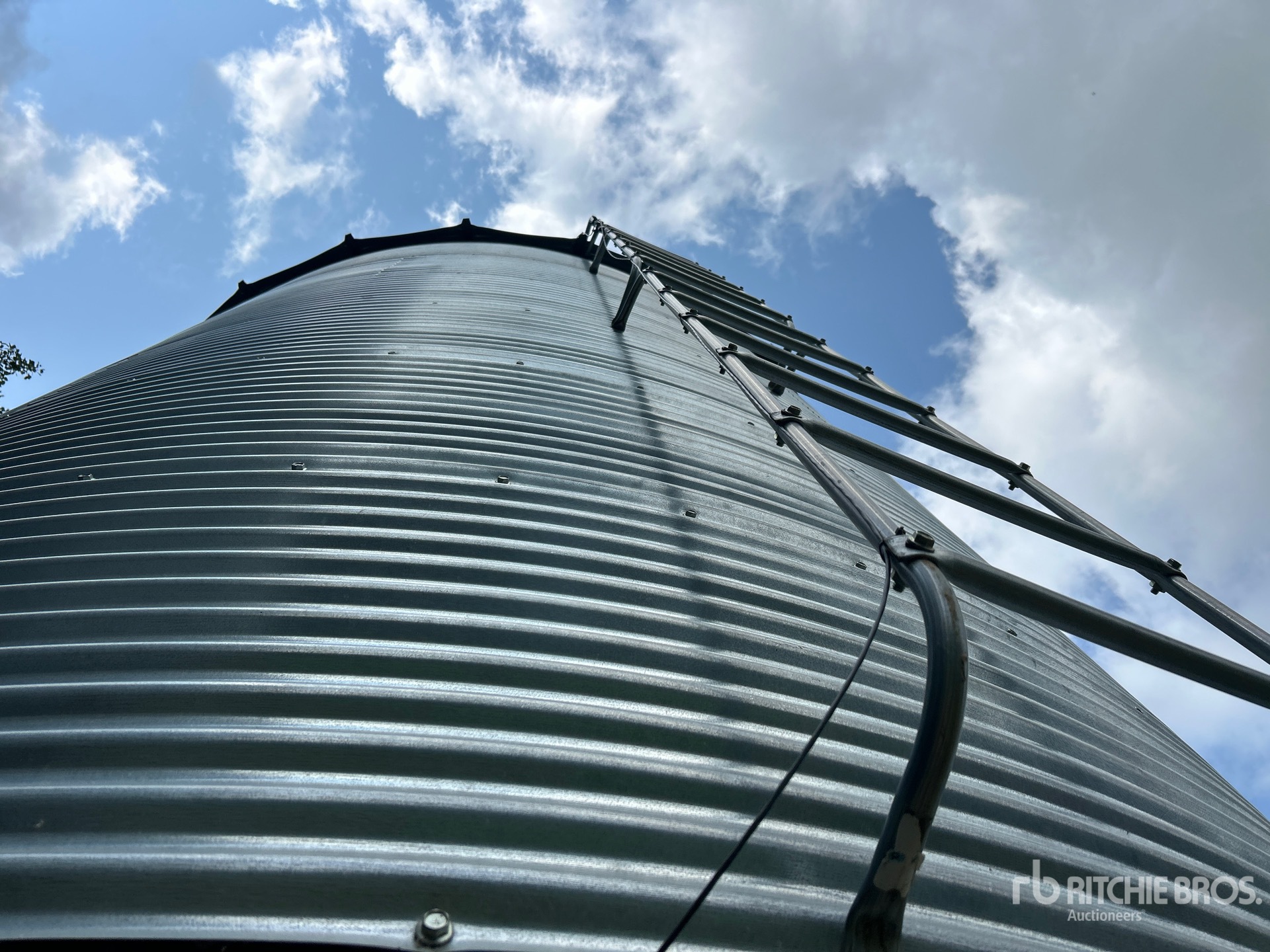 Westeel +/- 2000 BU 6 RING HOPPER