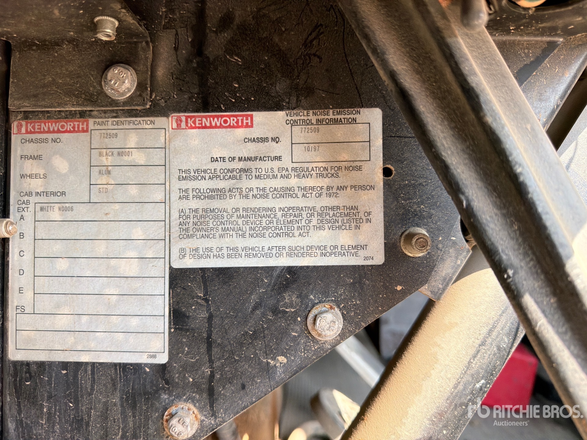 1998 Kenworth T800B