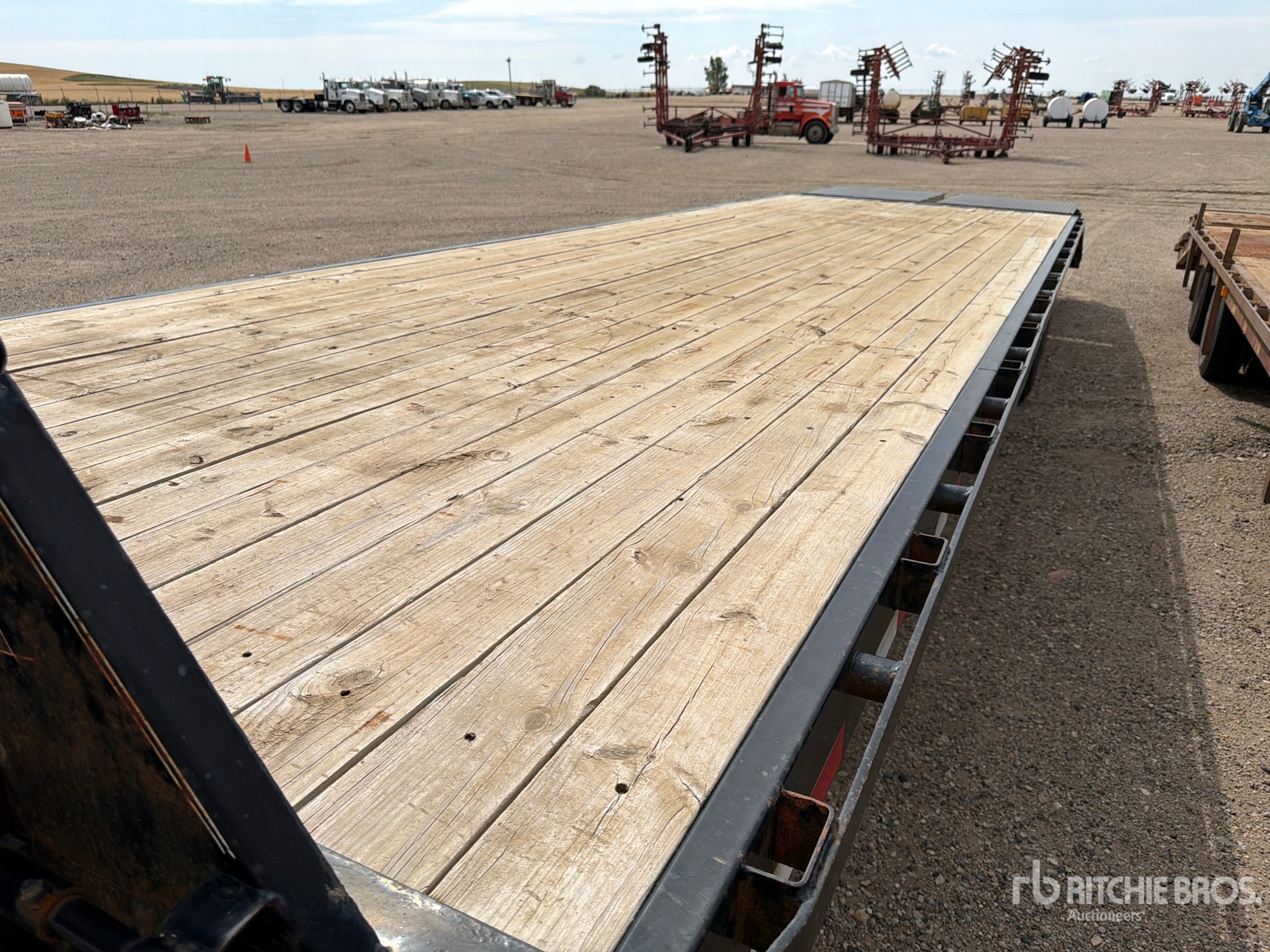 2019 Pj Trailers 32 ft T/A Gooseneck