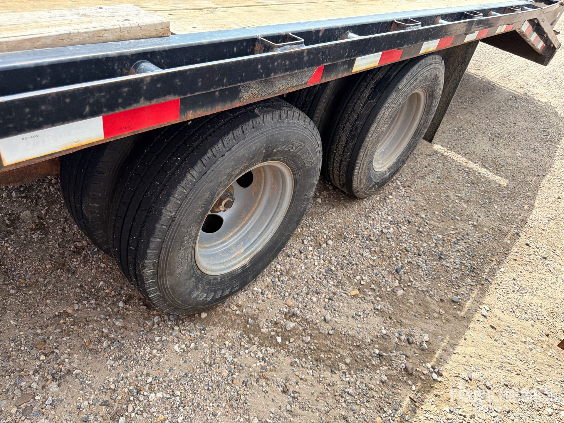 2019 Pj Trailers 32 ft T/A Gooseneck